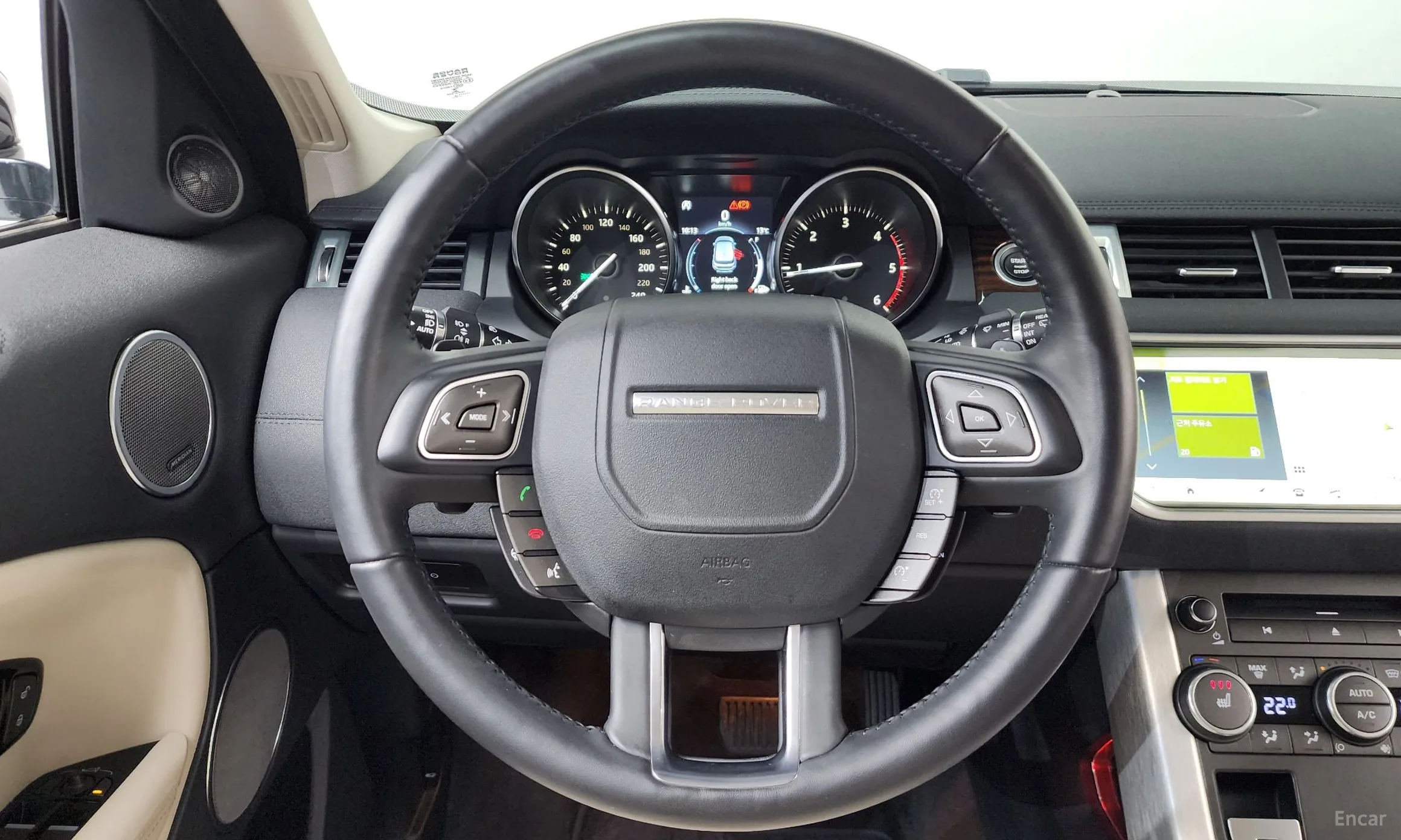 Land Rover Range Rover Evoque превью 13