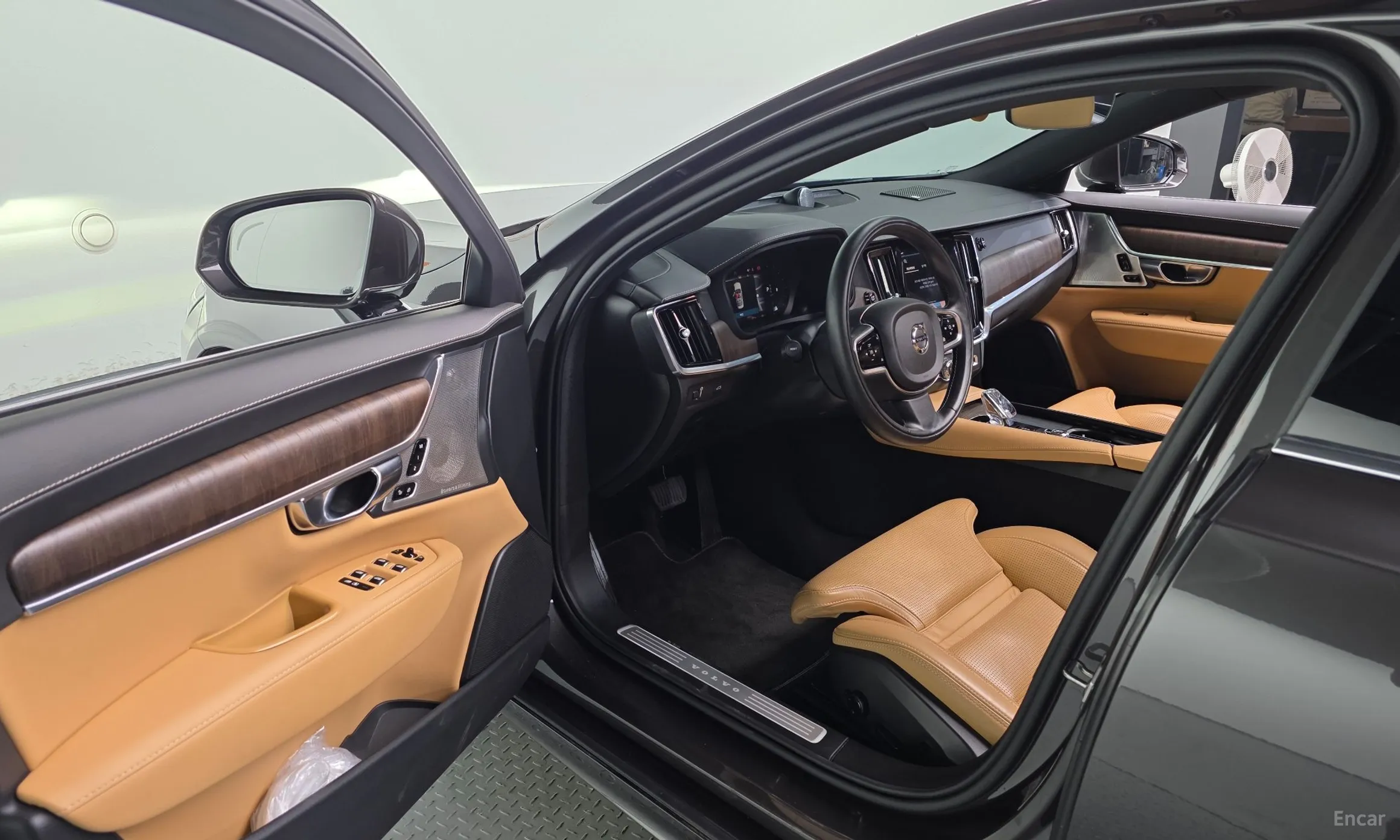 Volvo S90 превью 11