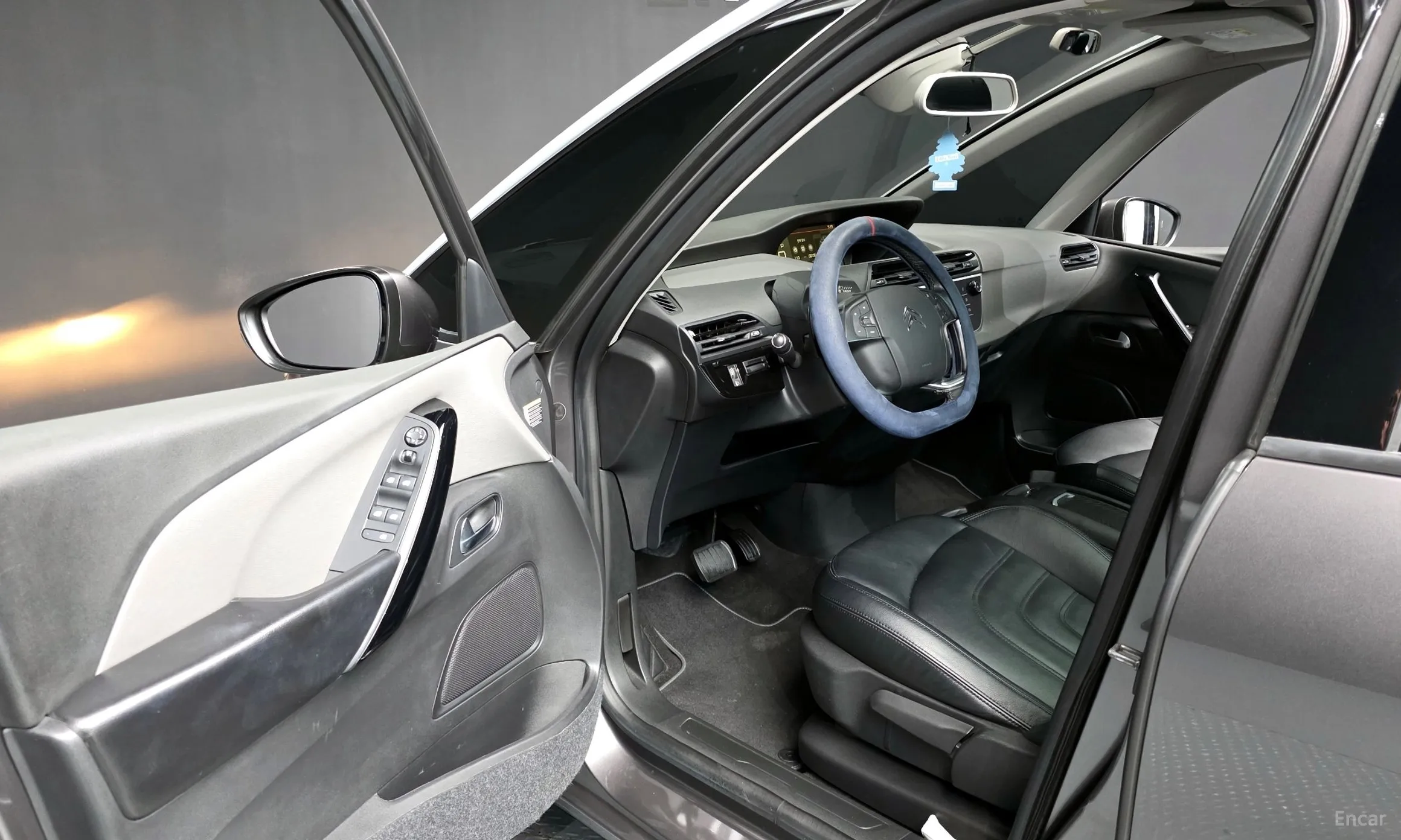 Citroën/DS Grand C4 Picasso превью 10
