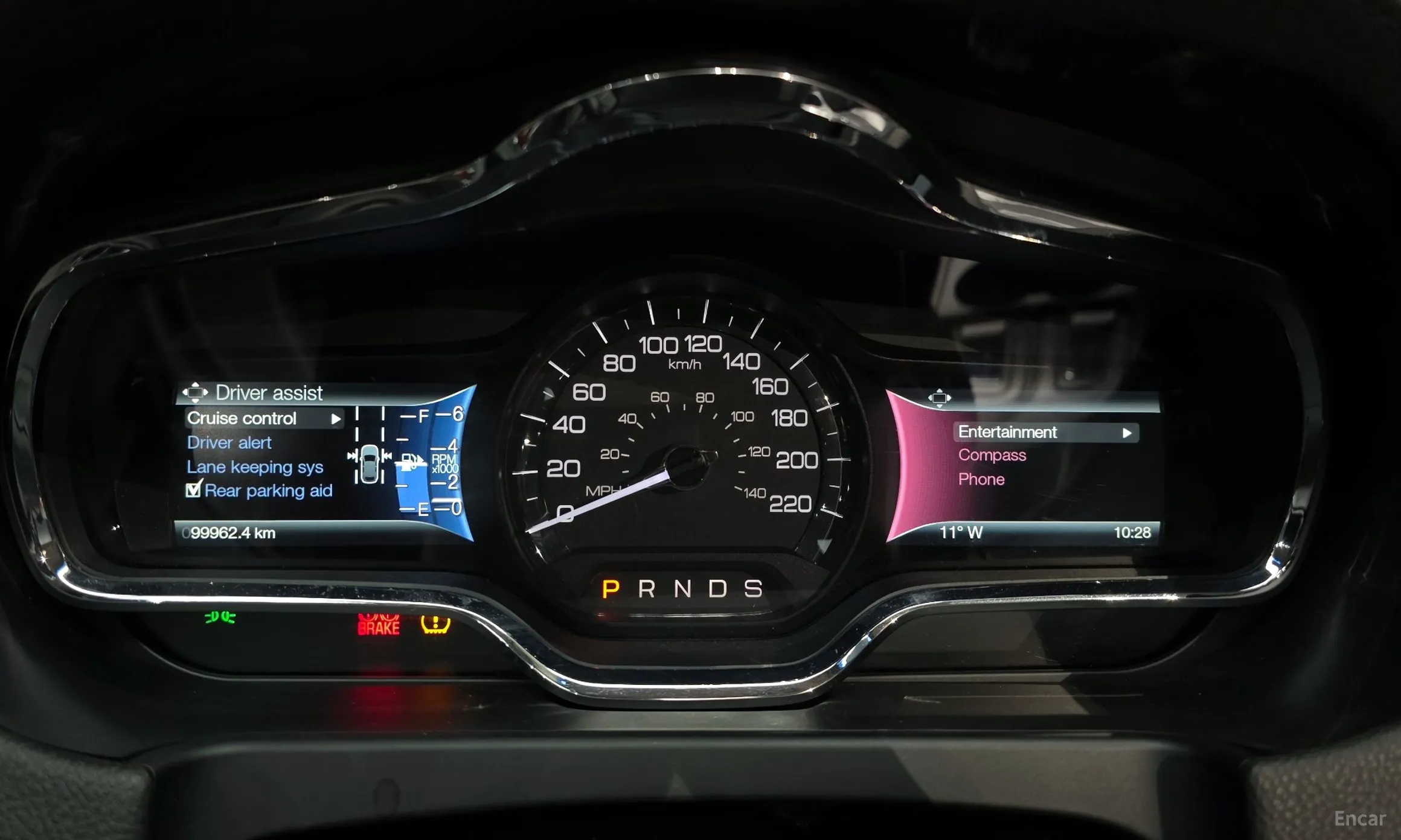 Lincoln MKT превью 8