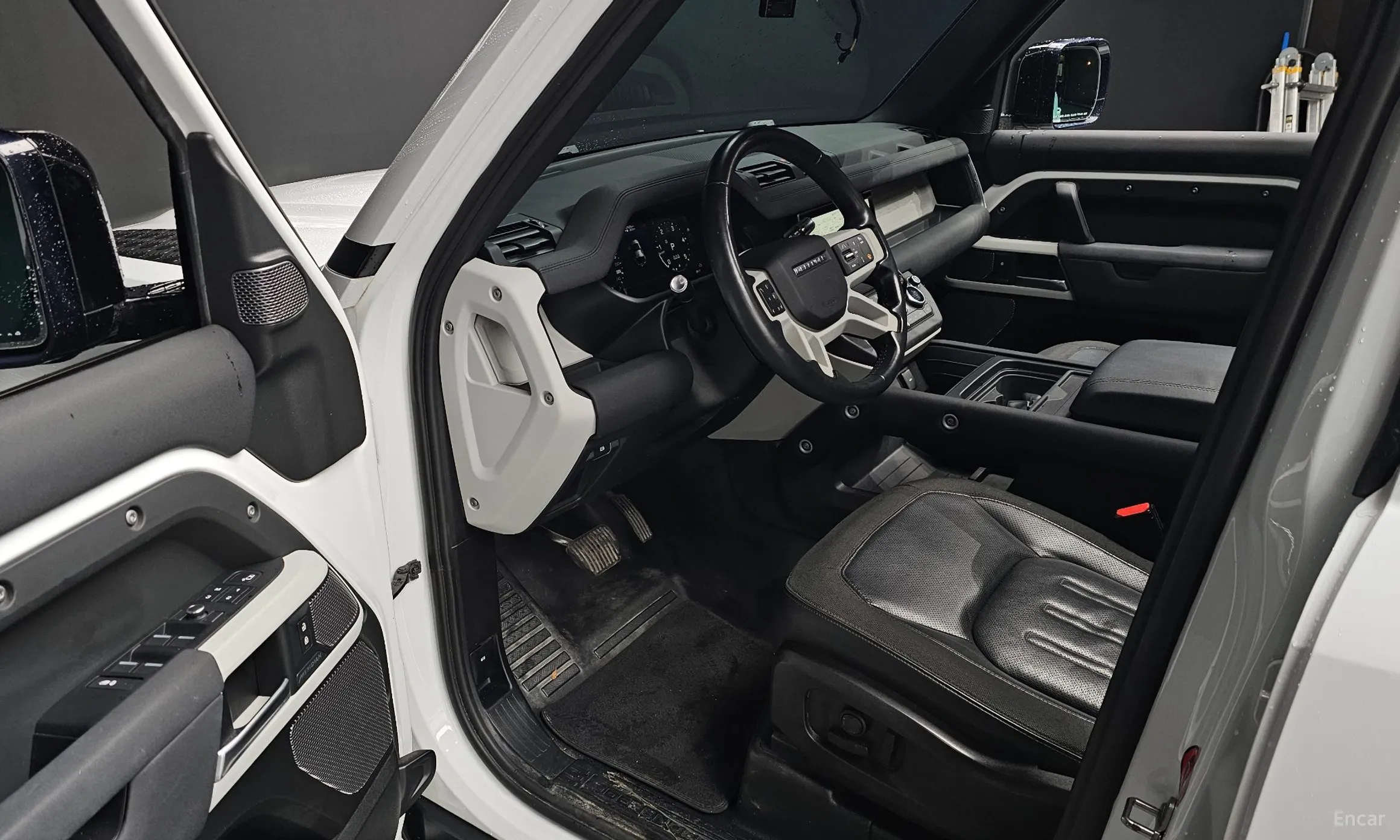 Land Rover Defender (L663) превью 11