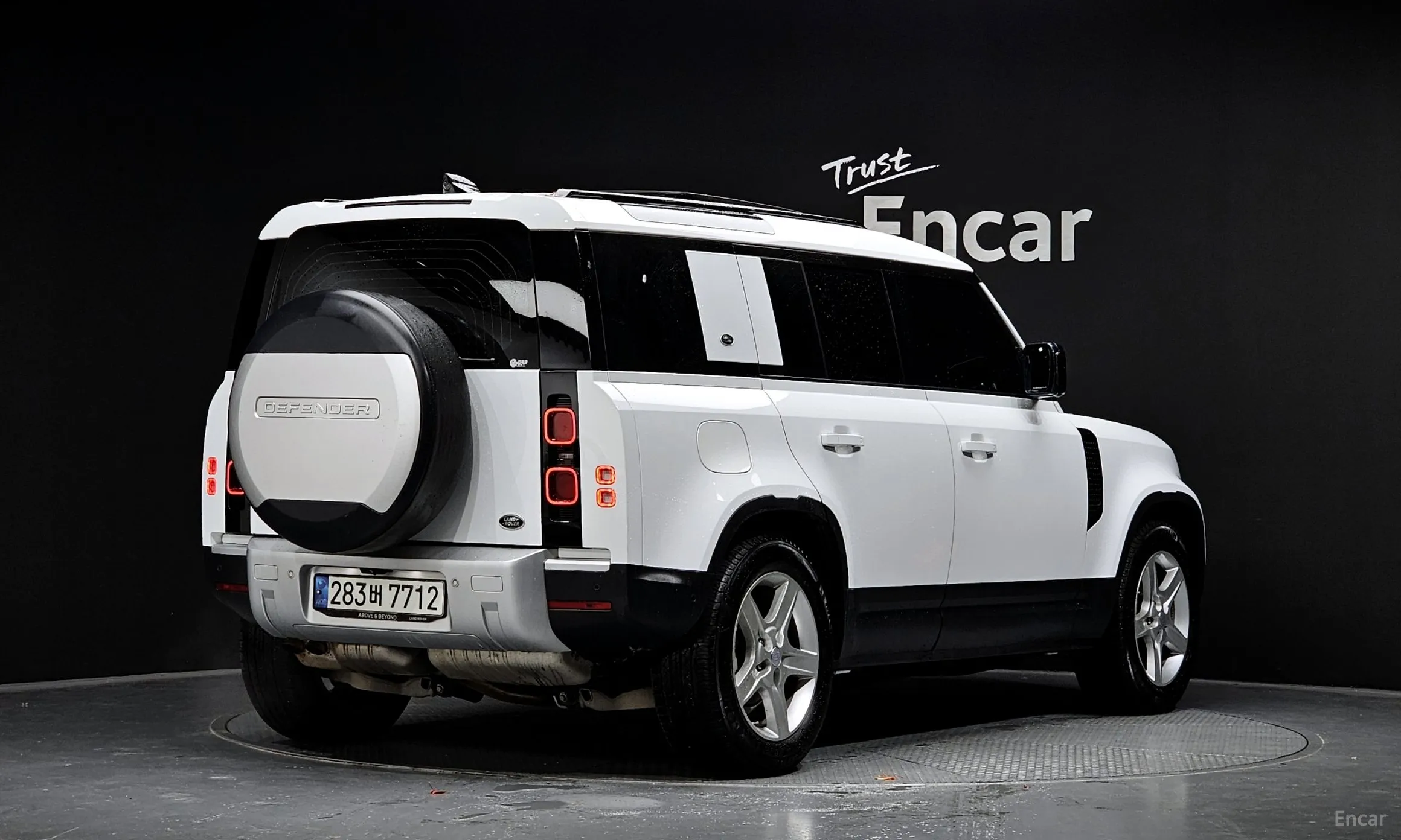 Land Rover Defender (L663)