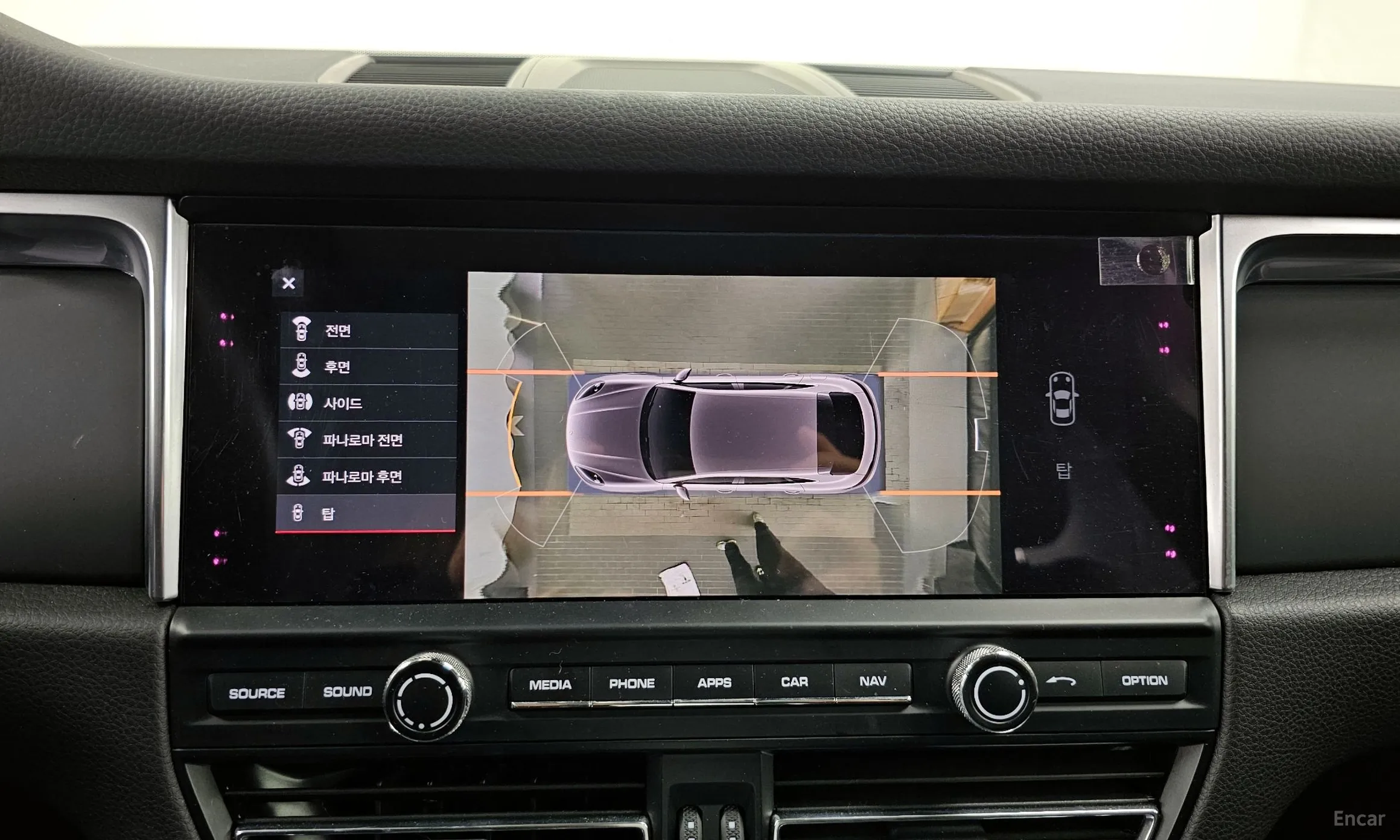 Porsche Macan превью 15