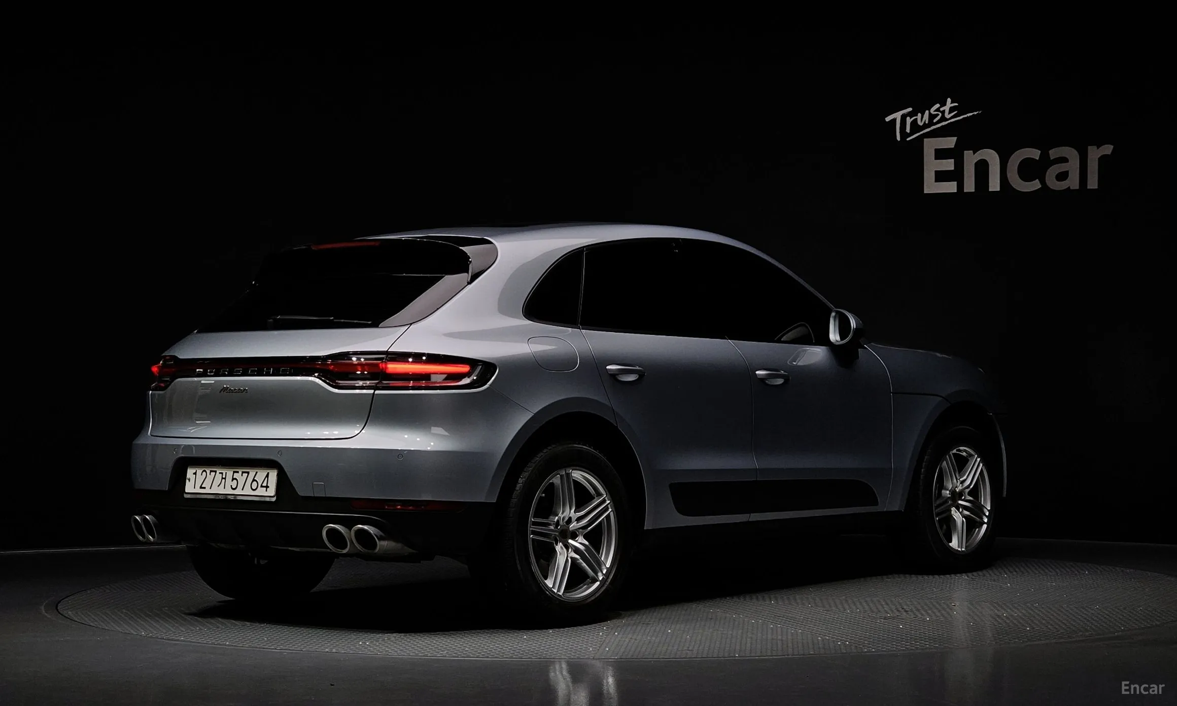 Porsche Macan превью 2