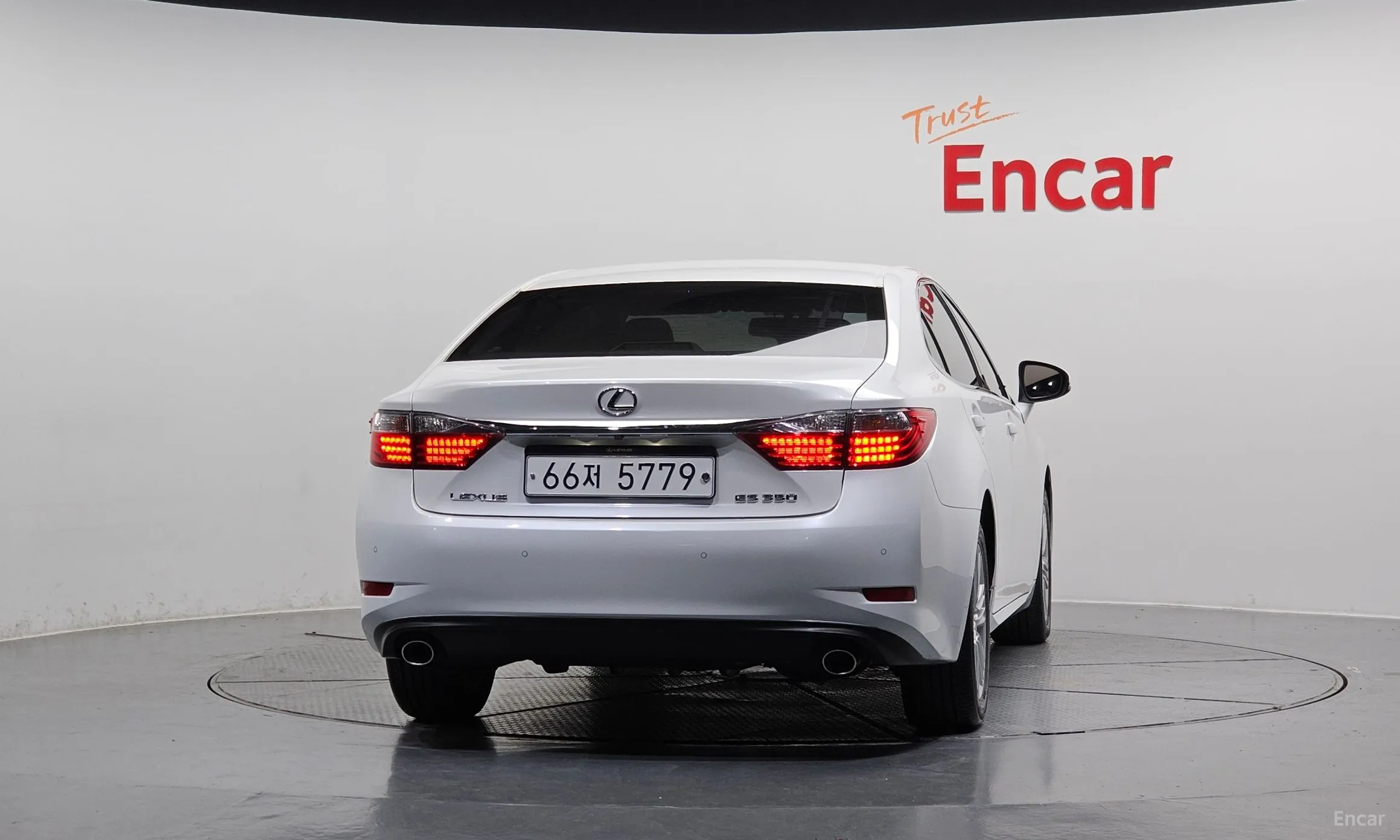 Lexus New ES350 превью 4