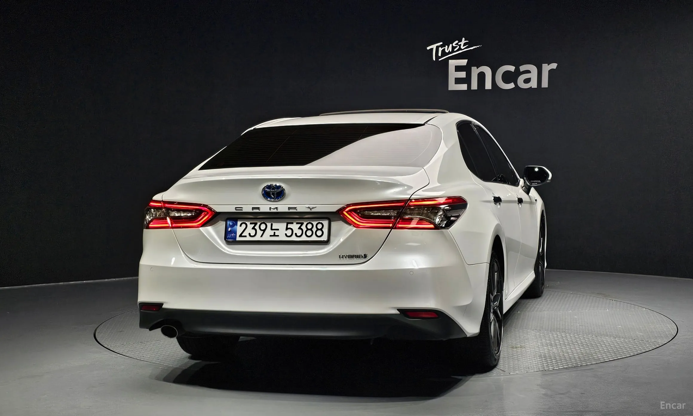 Toyota Camry (XV70) превью 4