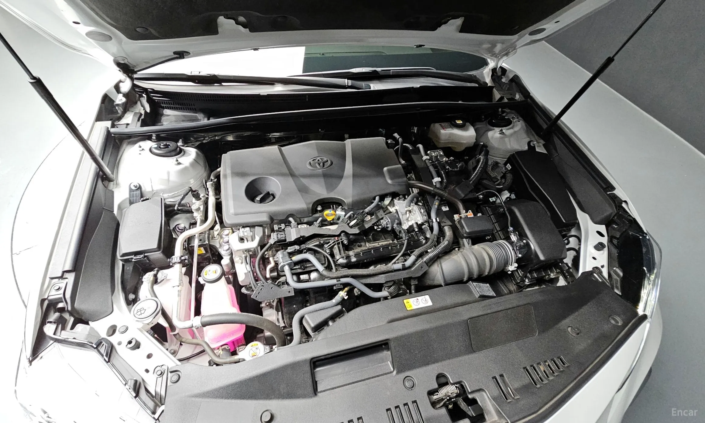 Toyota Camry (XV70) превью 6