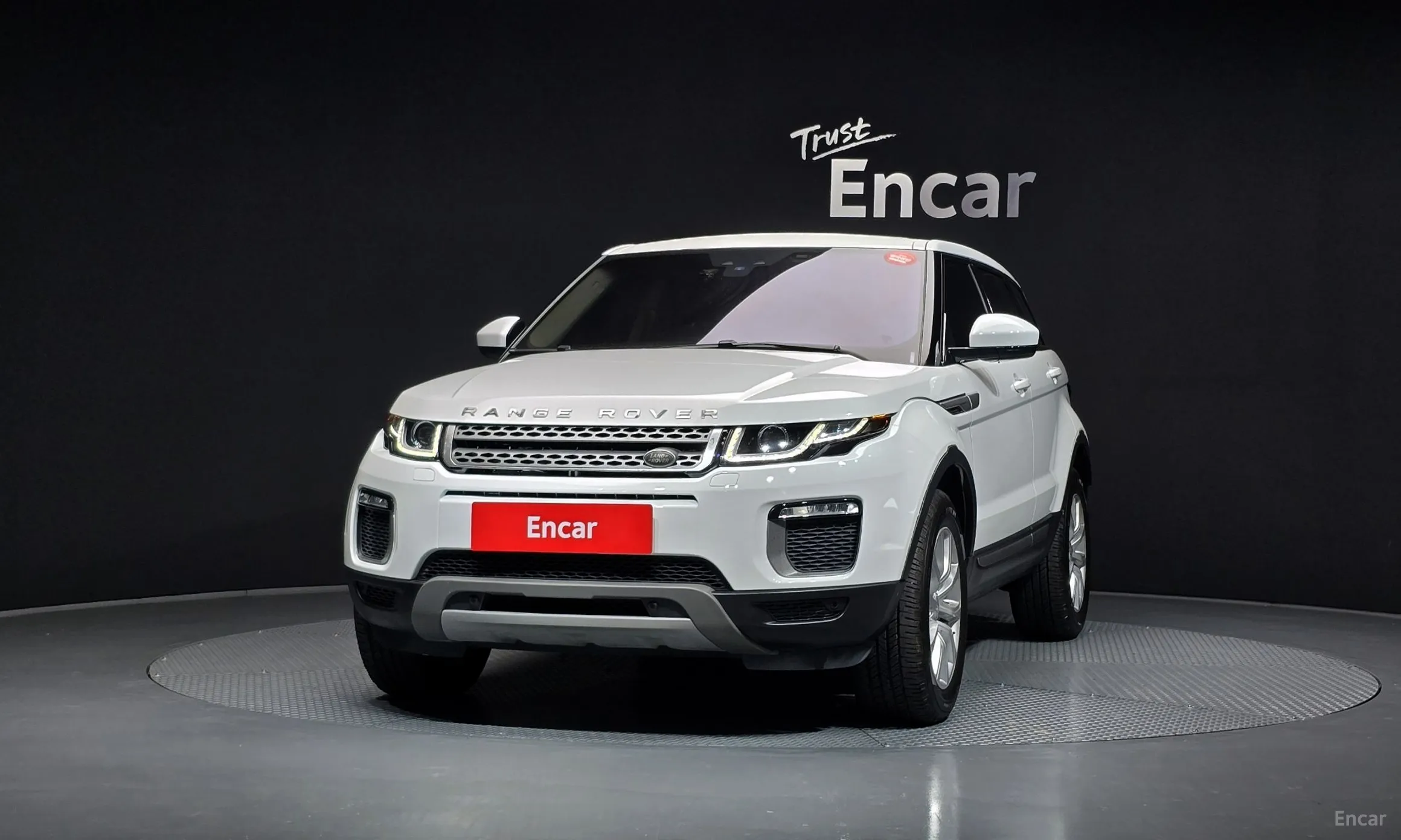 Land Rover Range Rover Evoque превью 3