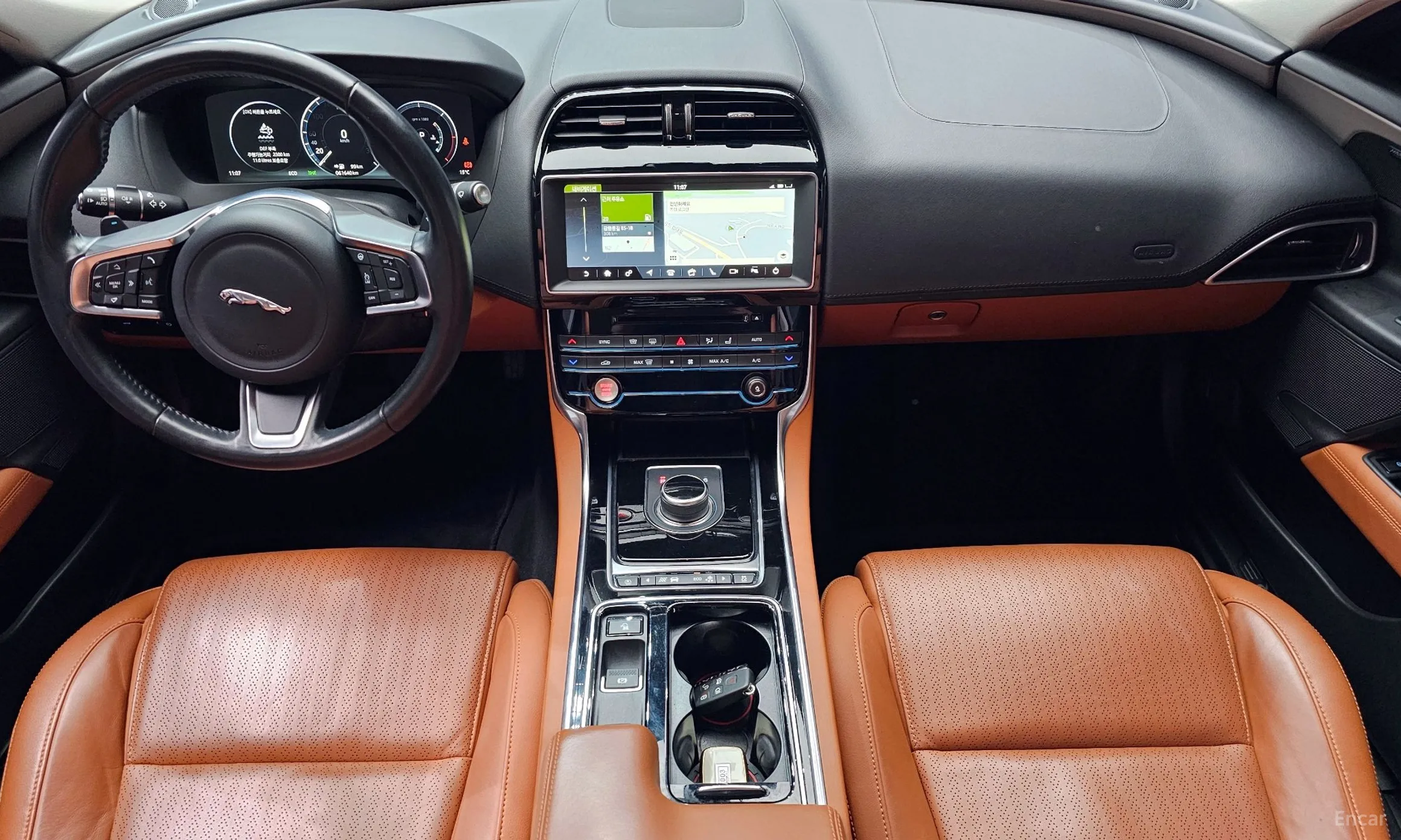 Jaguar XE превью 7