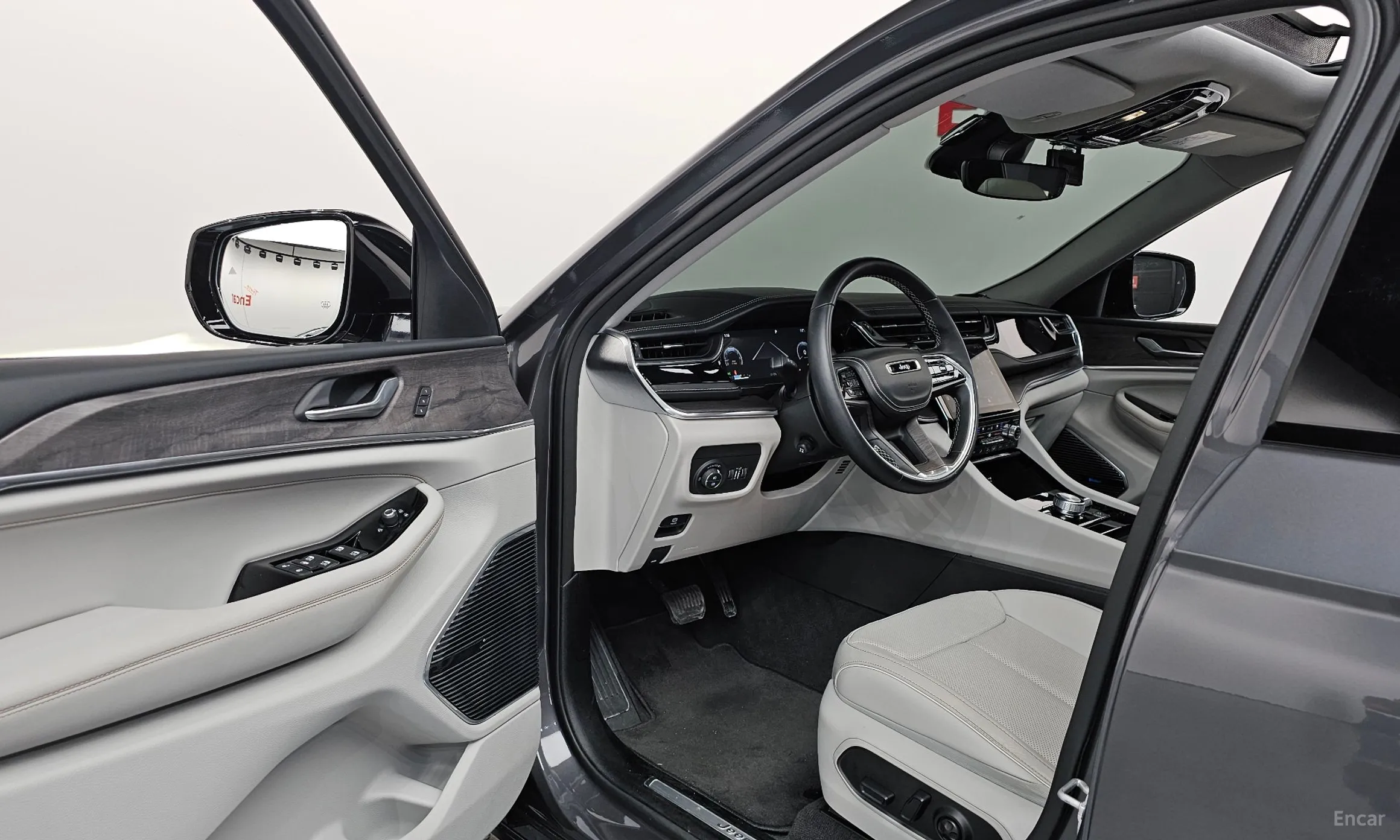 Jeep Grand Cherokee (WL) превью 10