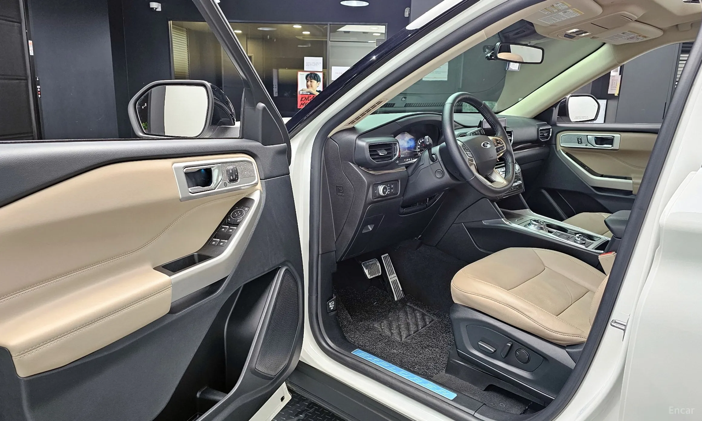 Ford Explorer 6th Generation превью 11