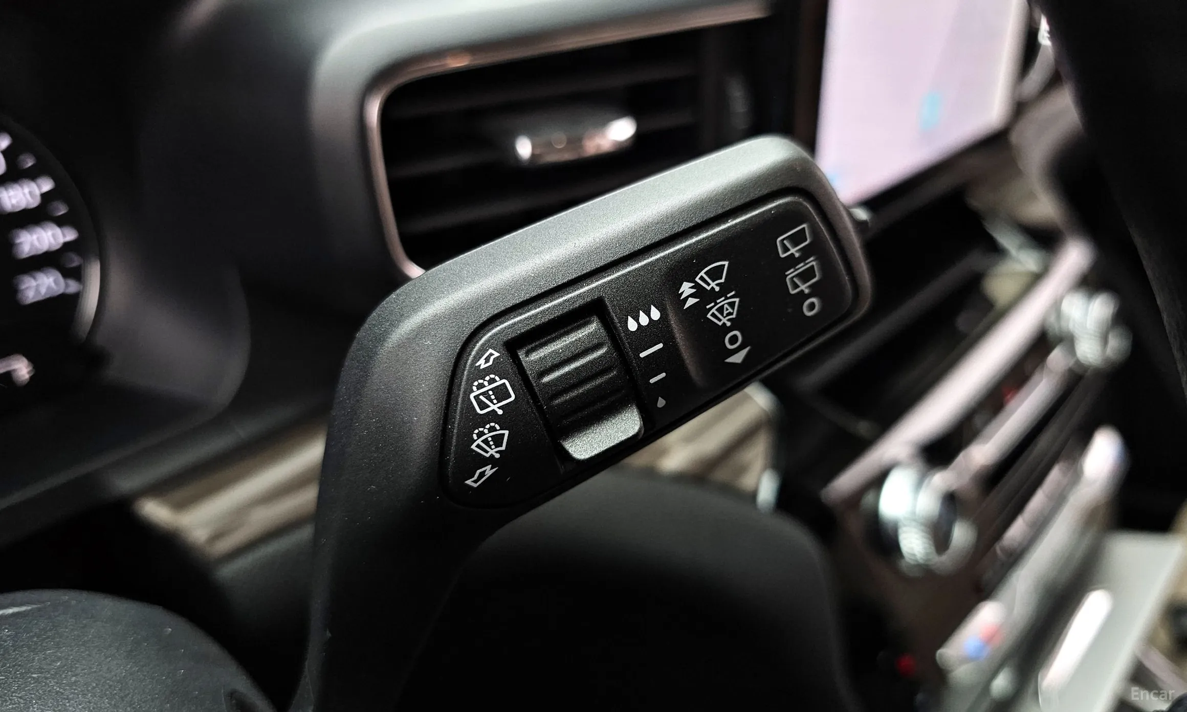 Ford Explorer 6th Generation превью 18