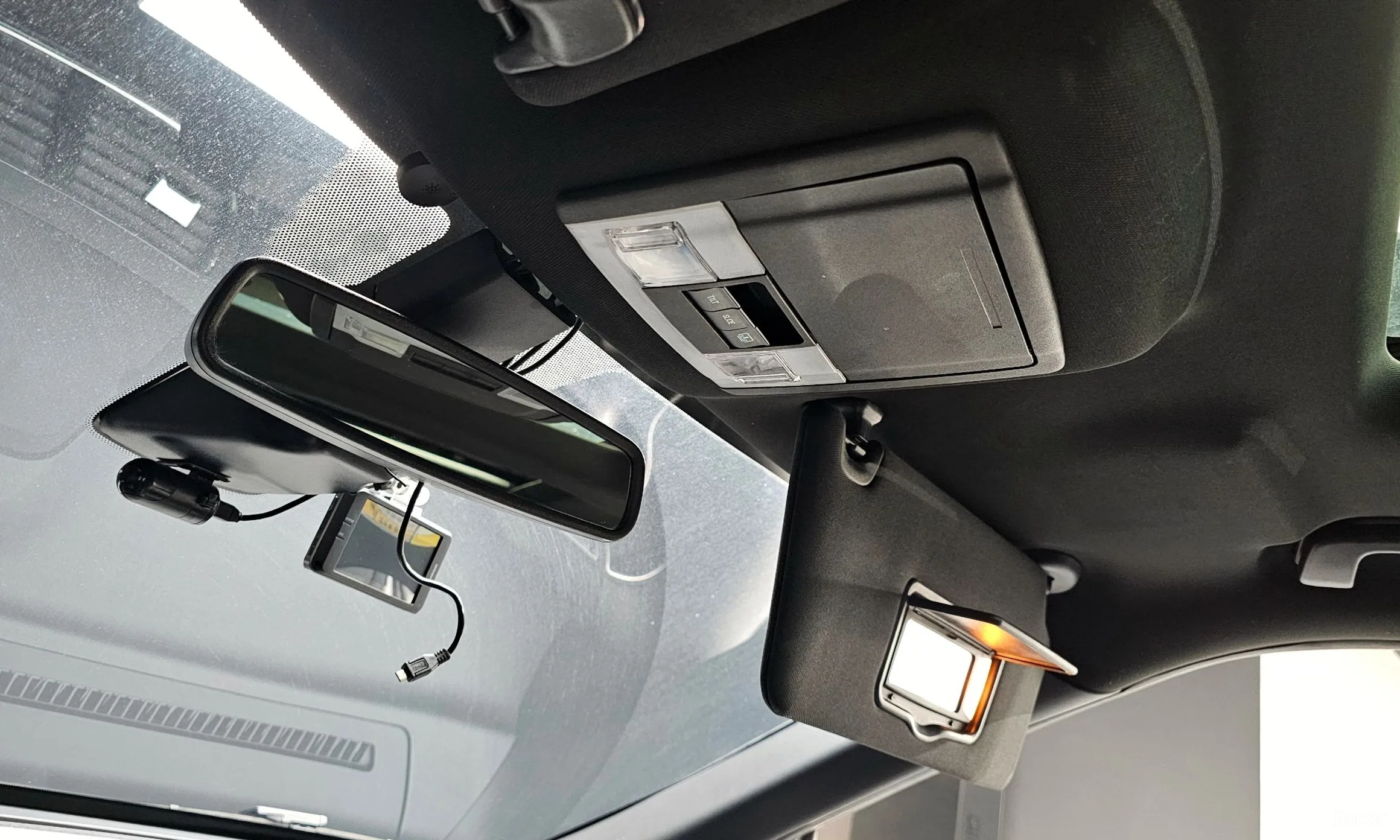 Ford Explorer превью 18