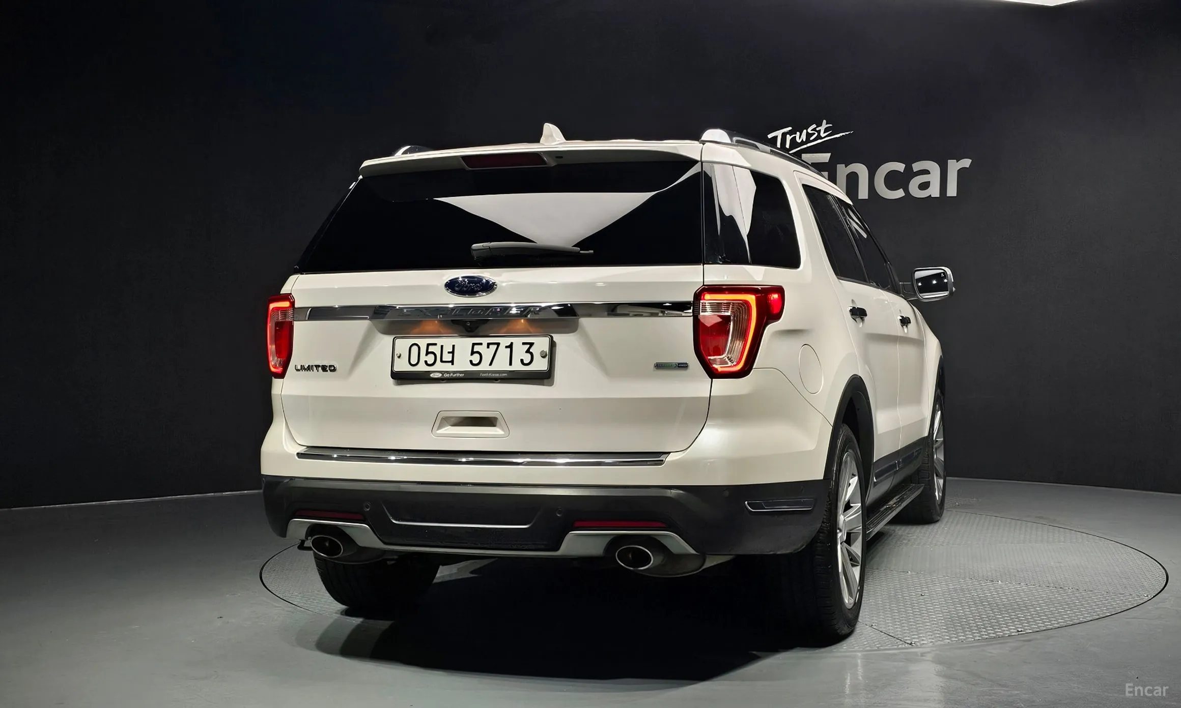Ford Explorer превью 4