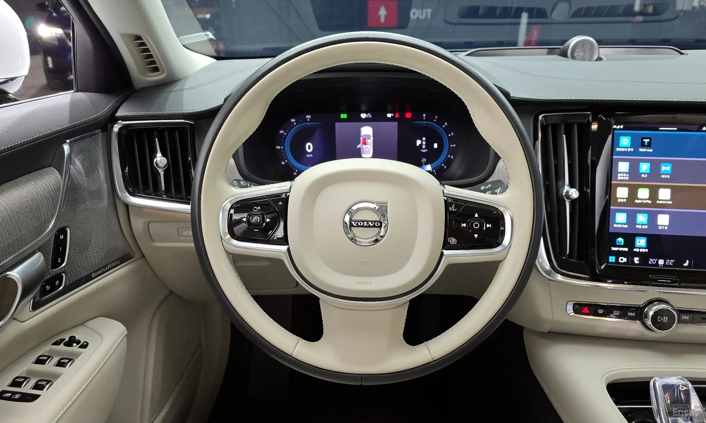 Volvo S90 превью 13