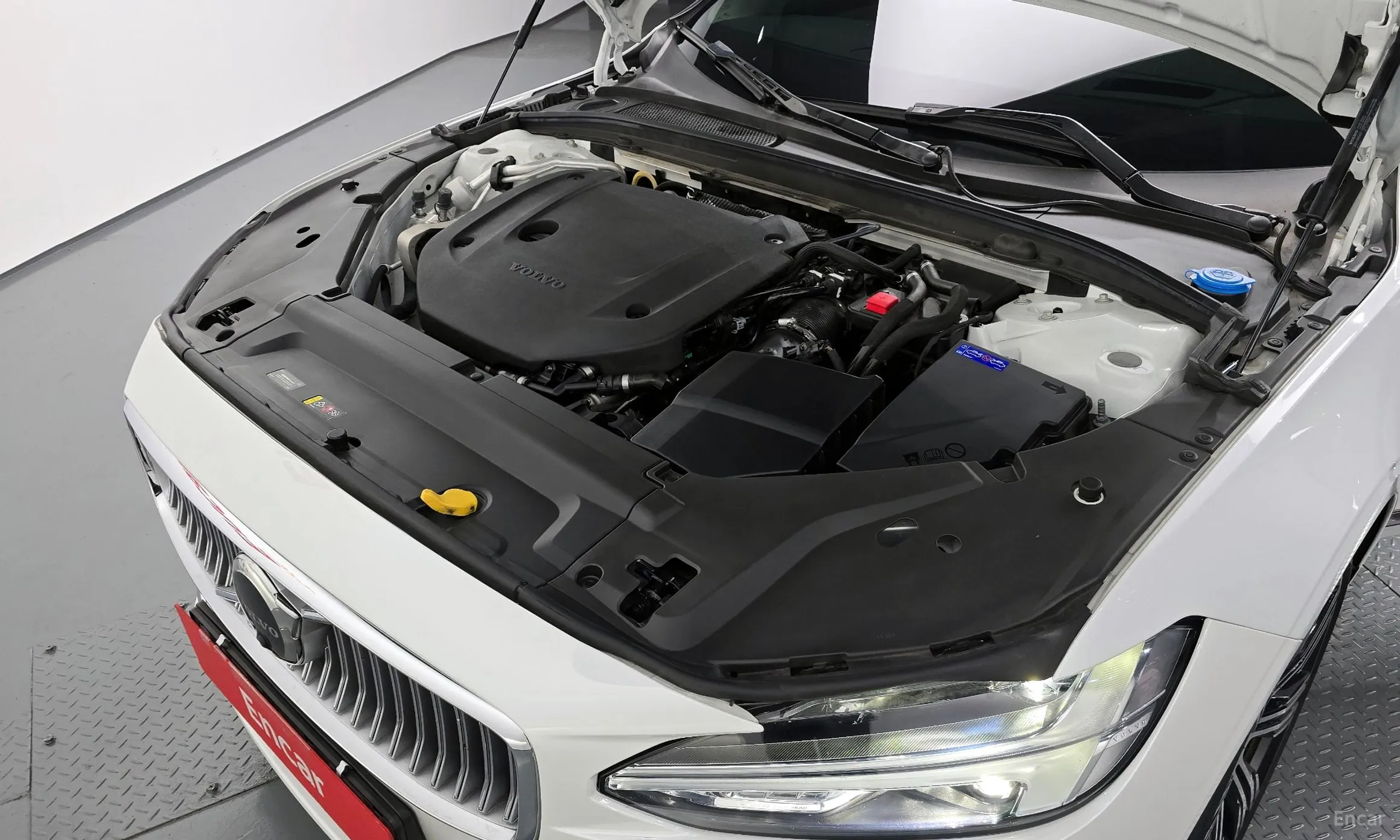 Volvo S90 превью 6