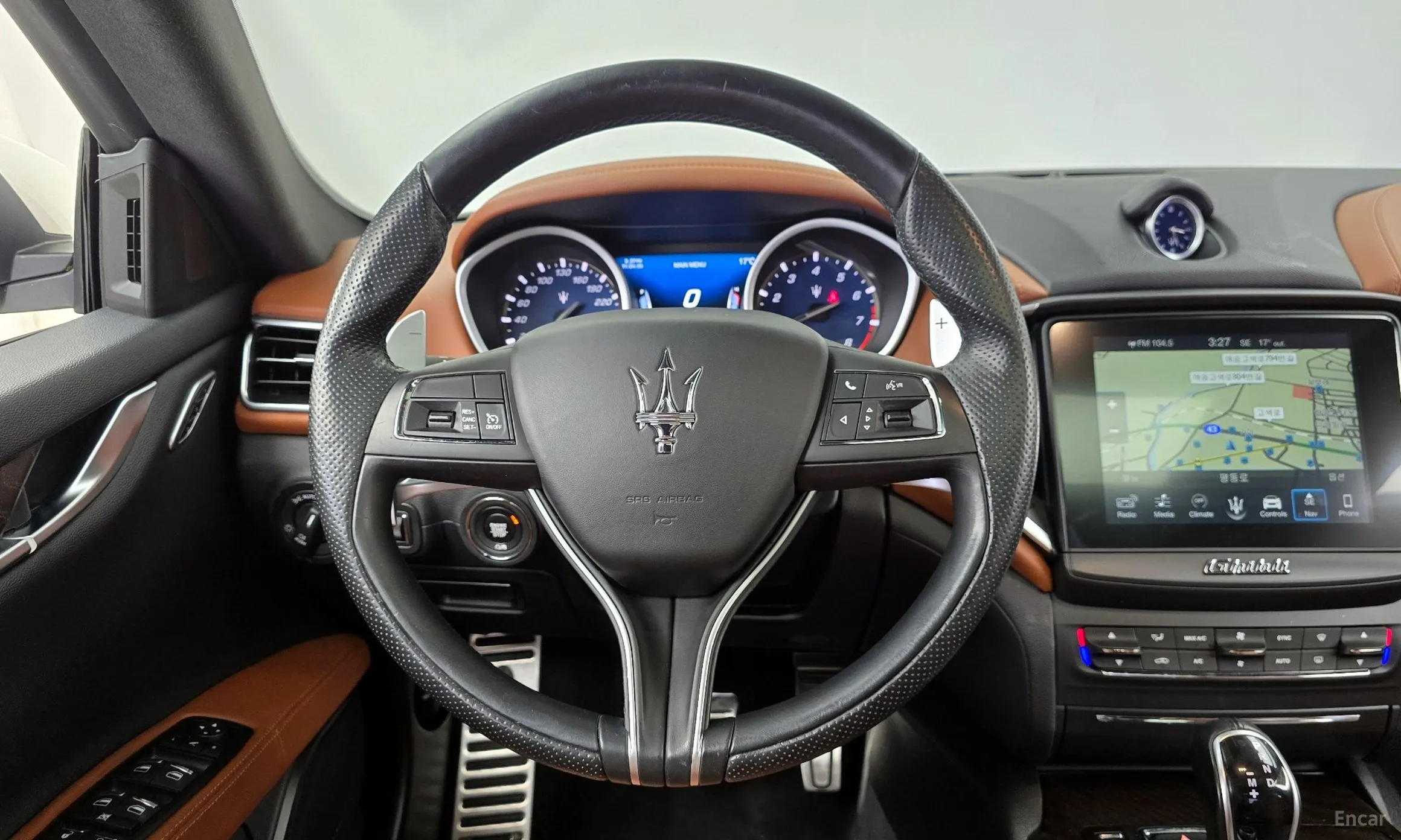 Maserati Ghibli превью 13