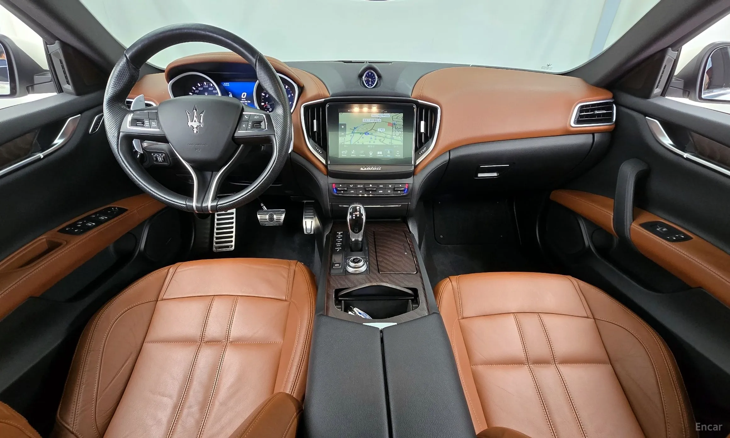 Maserati Ghibli превью 7