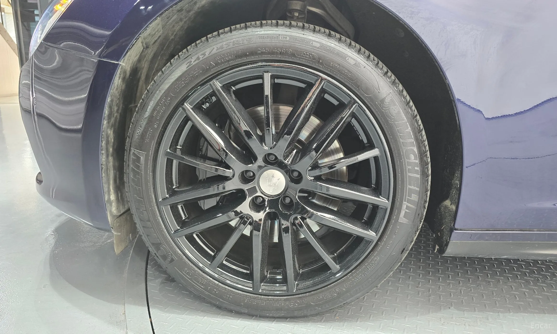 Maserati Ghibli превью 5