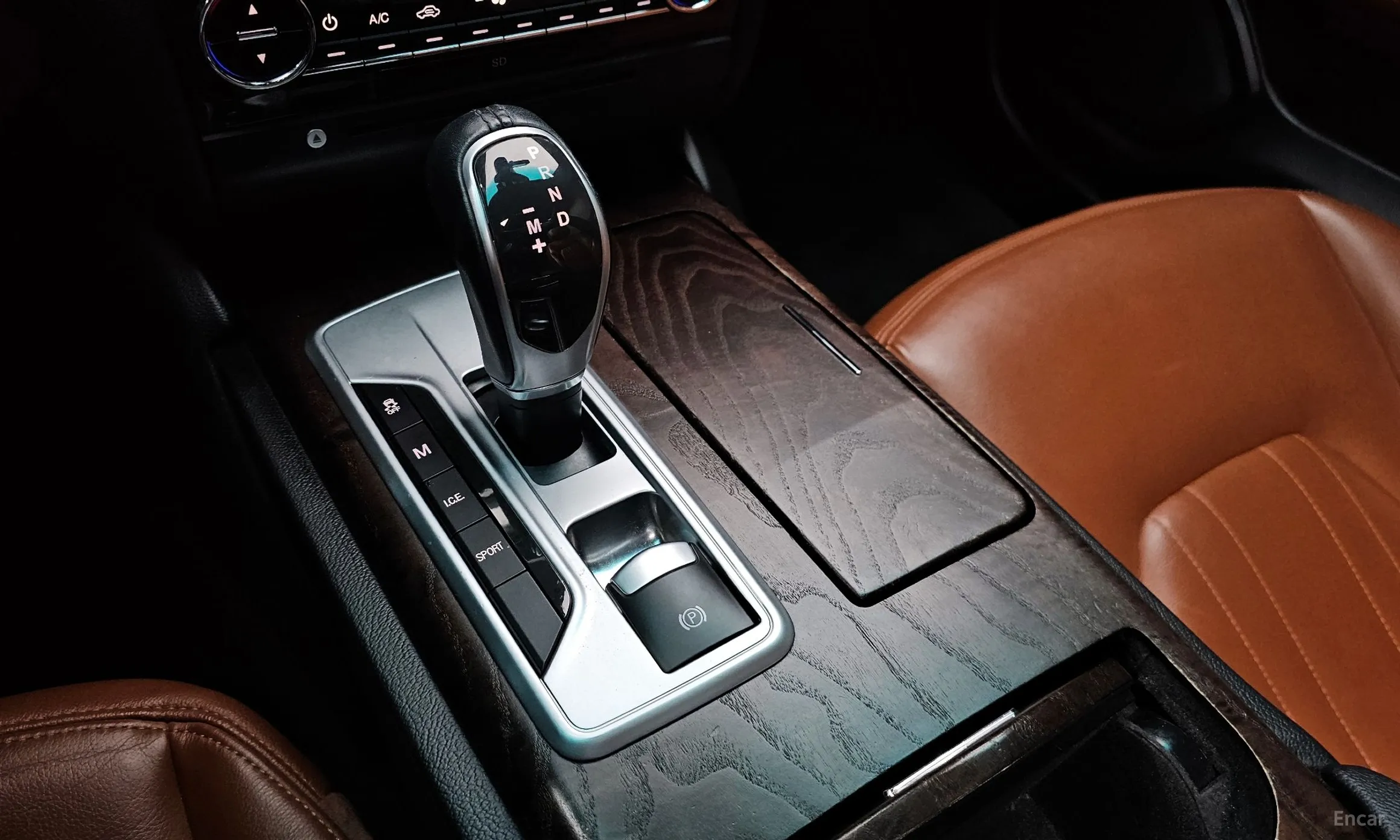 Maserati Ghibli превью 9