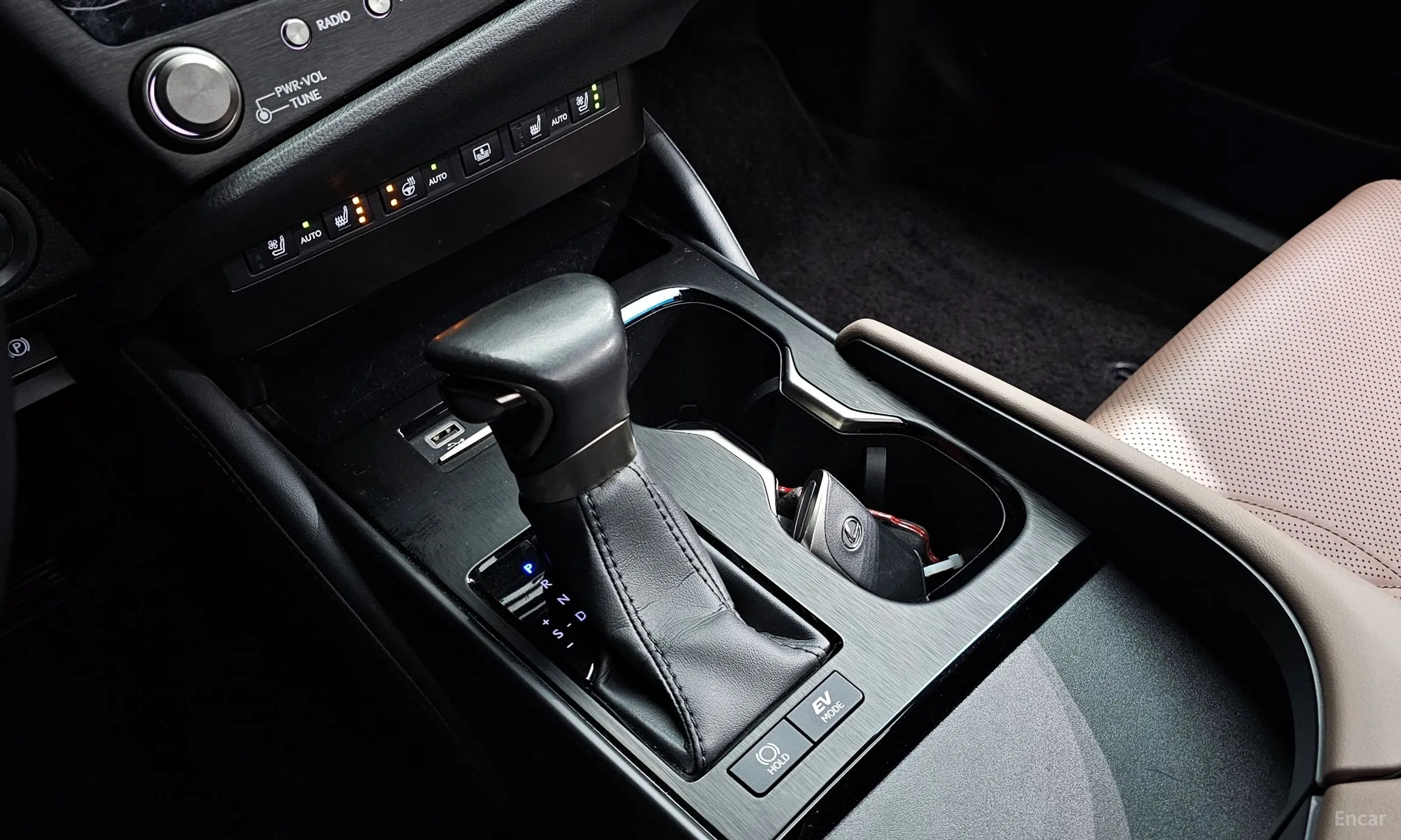 Lexus ES300h 7th Generation превью 9