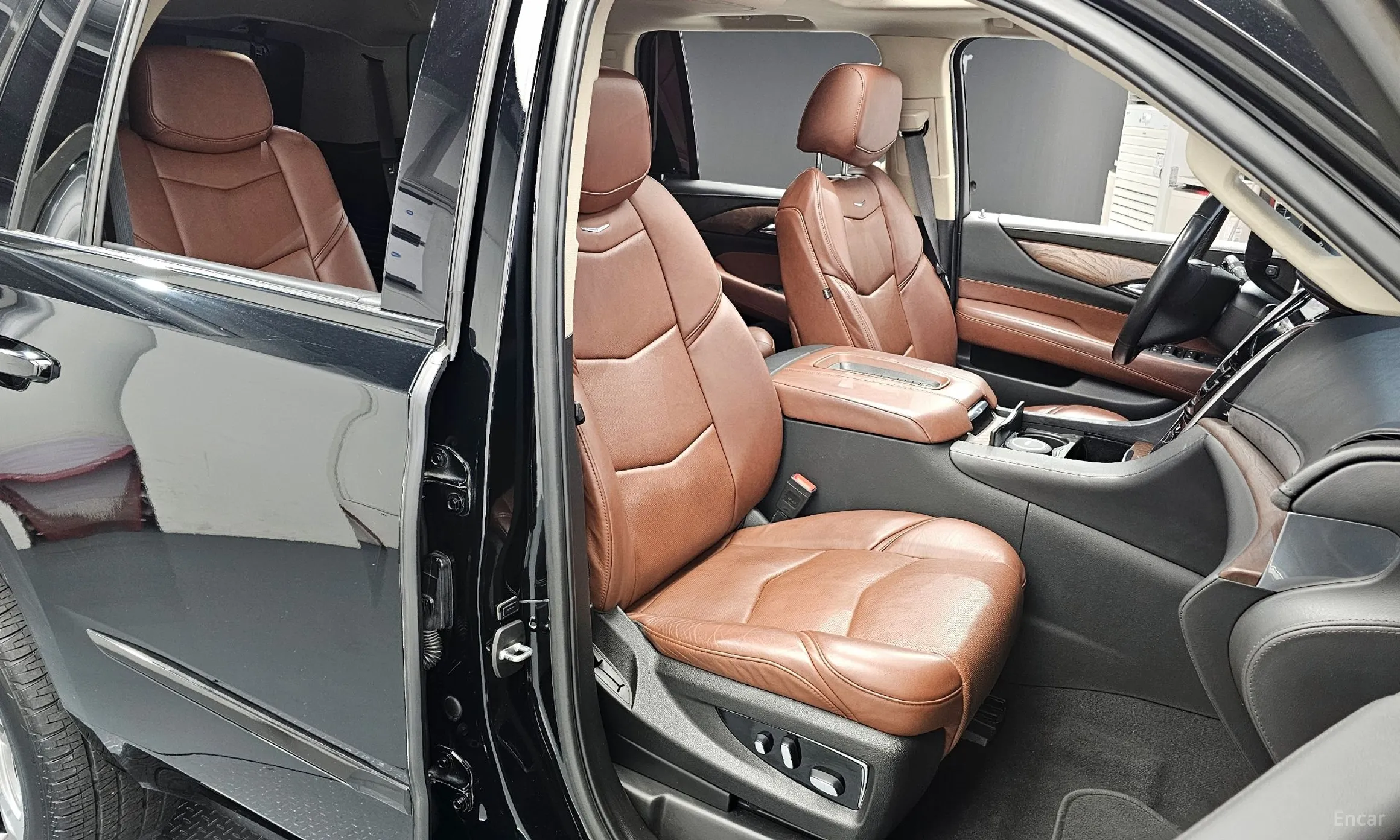 Cadillac Escalade превью 12