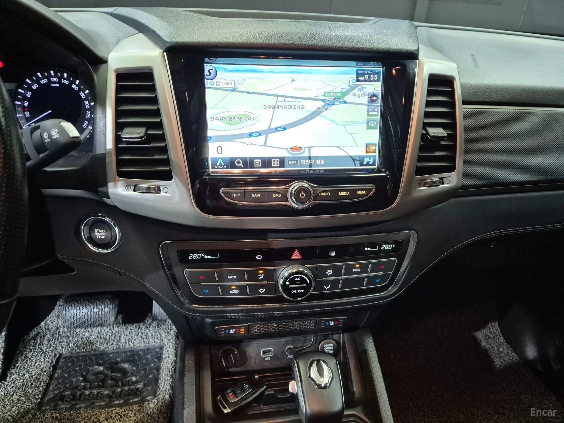 KG Mobility (SsangYong) Rexton Sports превью 10