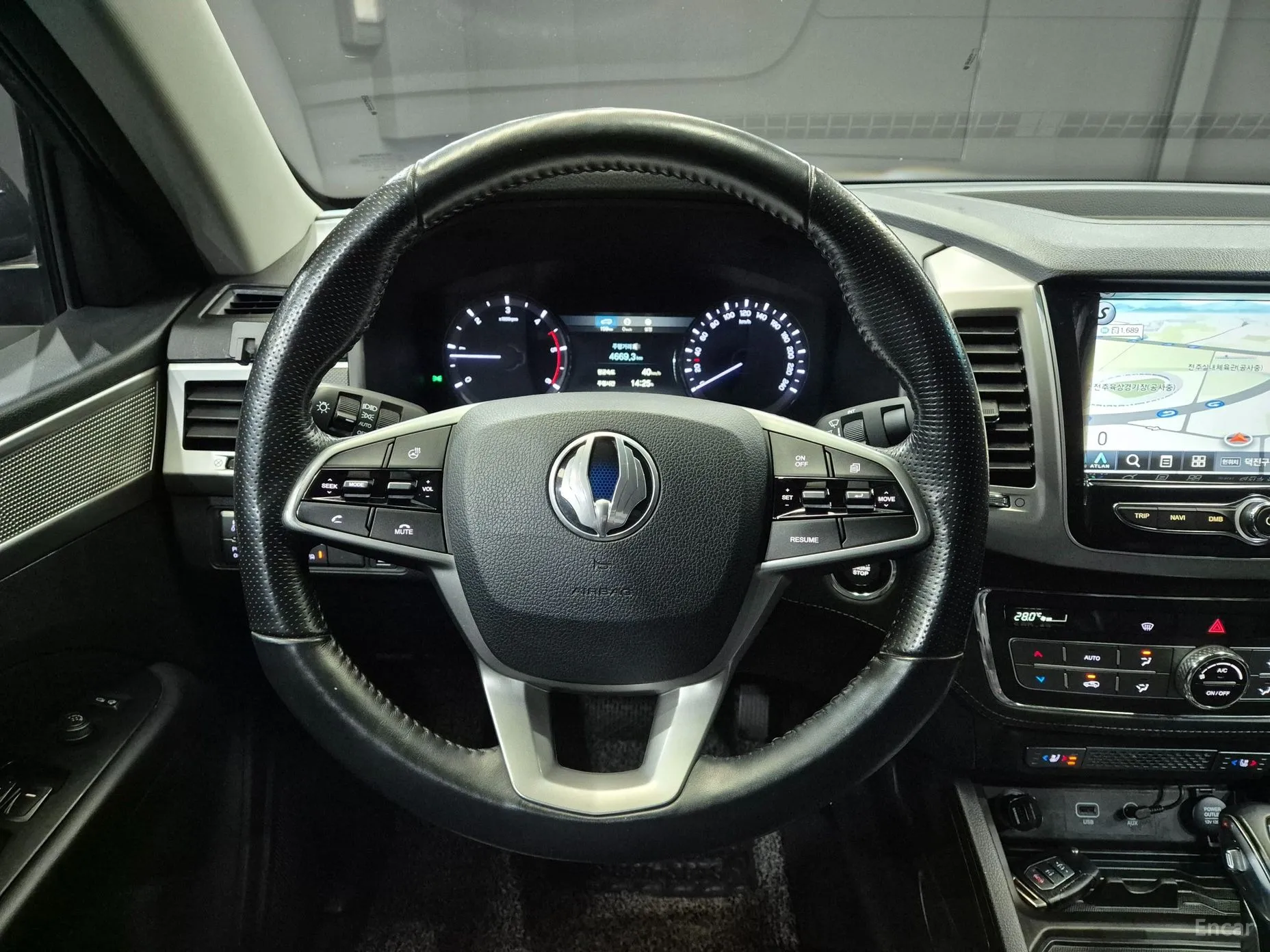 KG Mobility (SsangYong) Rexton Sports превью 12
