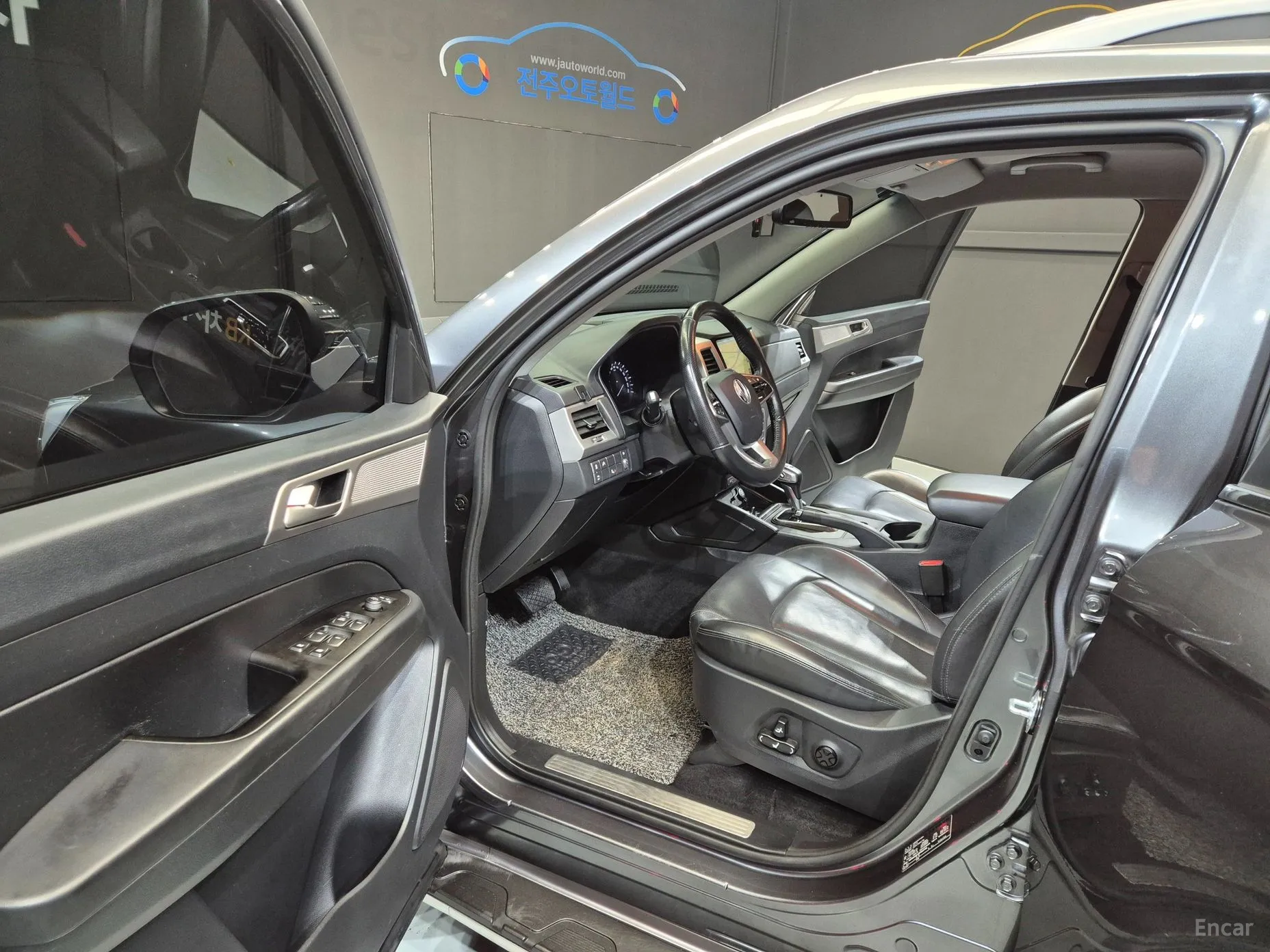KG Mobility (SsangYong) Rexton Sports превью 14