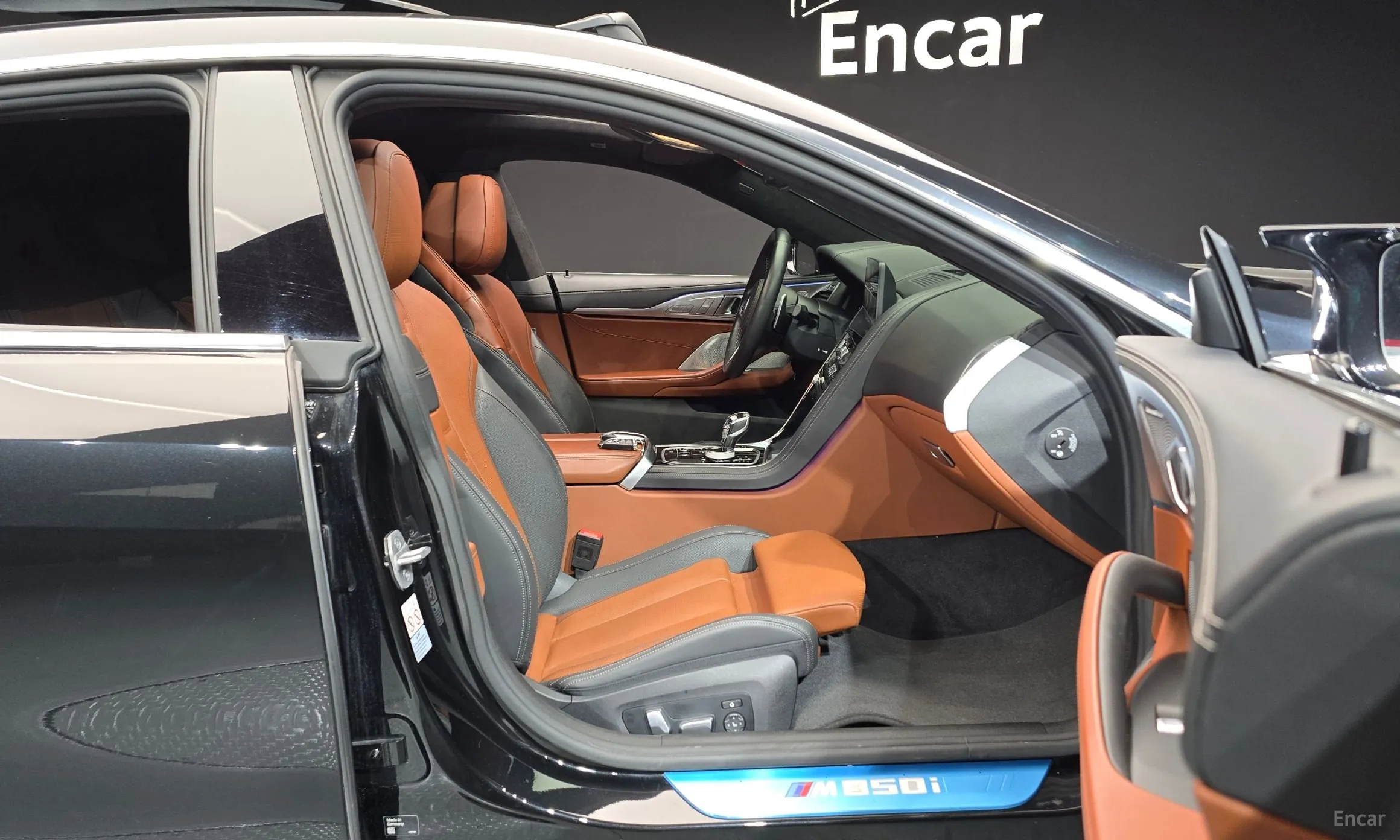 BMW 8-series (G15) превью 10