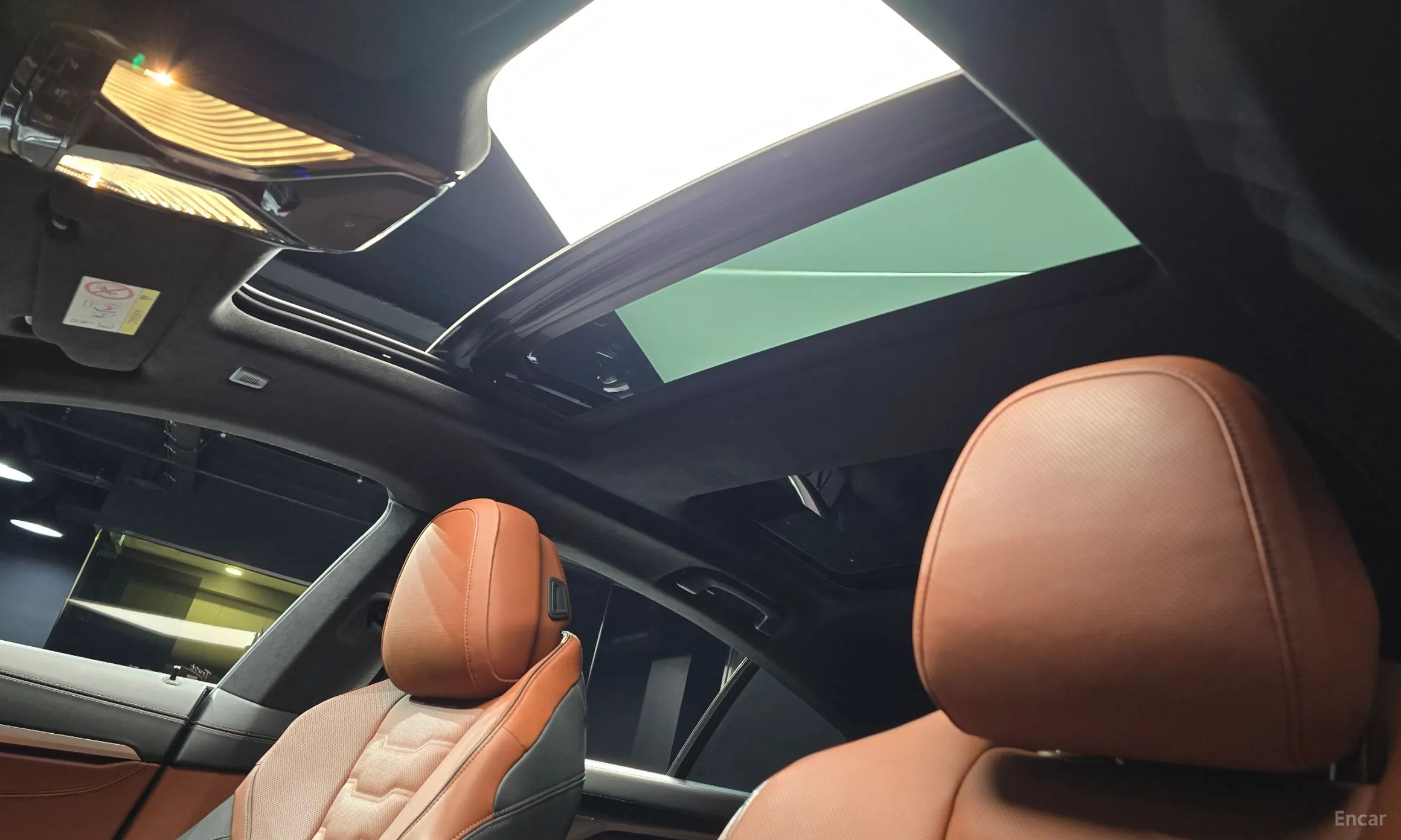 BMW 8-series (G15) превью 18