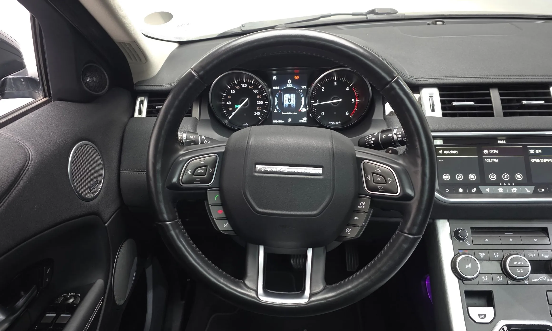Land Rover Range Rover Evoque превью 13