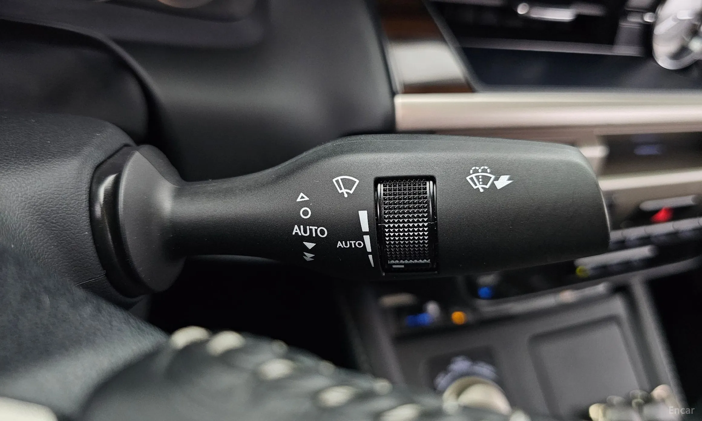 Lexus New ES300h превью 17