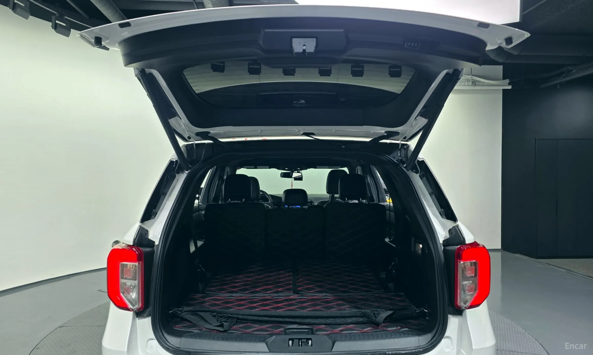 Ford Explorer 6th Generation превью 20