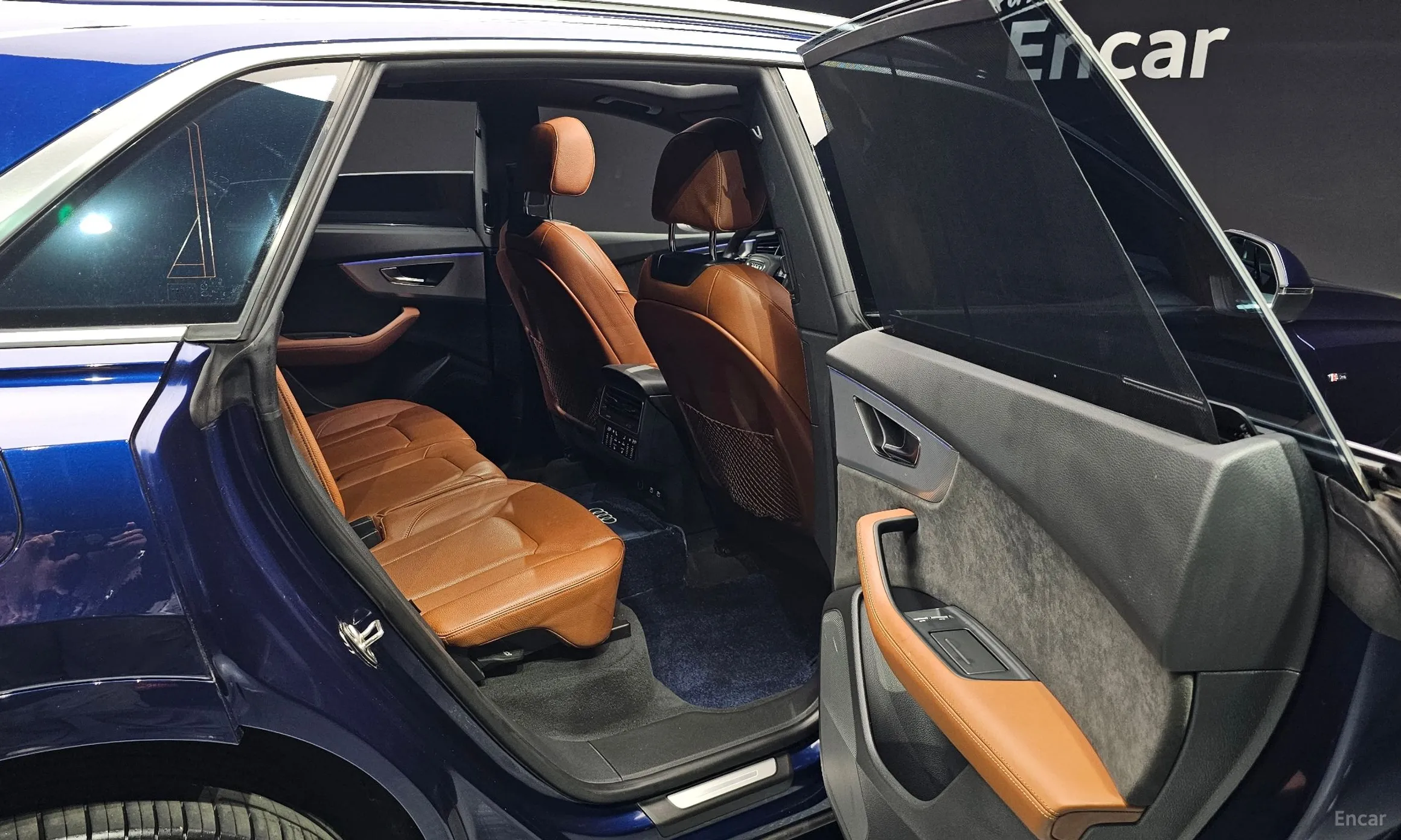 Audi Q8 (4M) превью 11