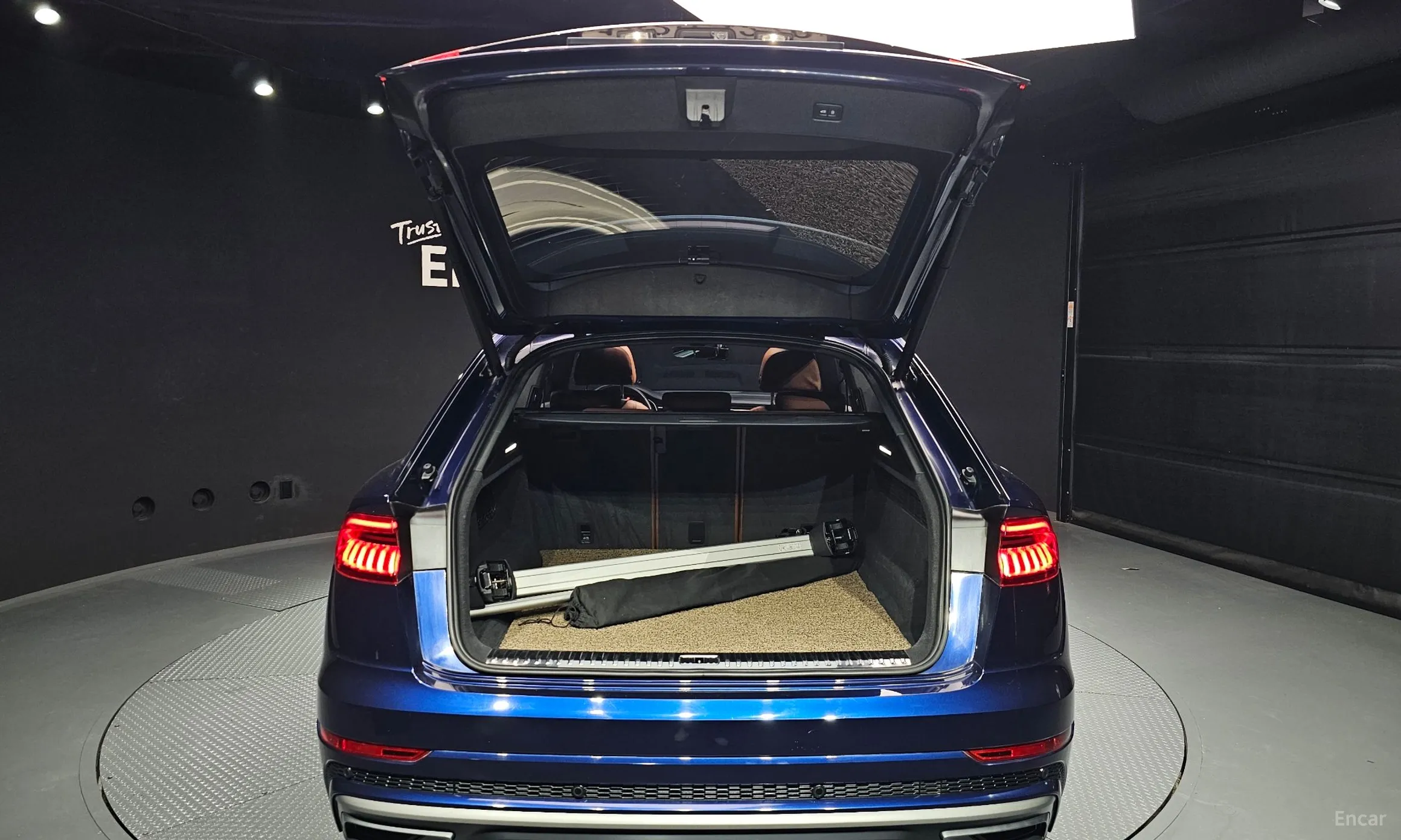 Audi Q8 (4M) превью 20