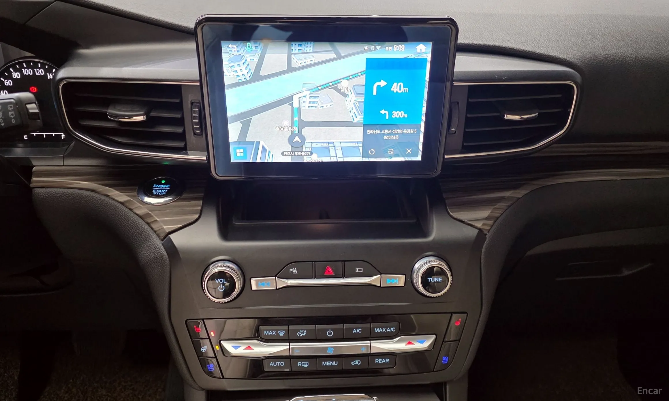 Ford Explorer 6th Generation превью 18