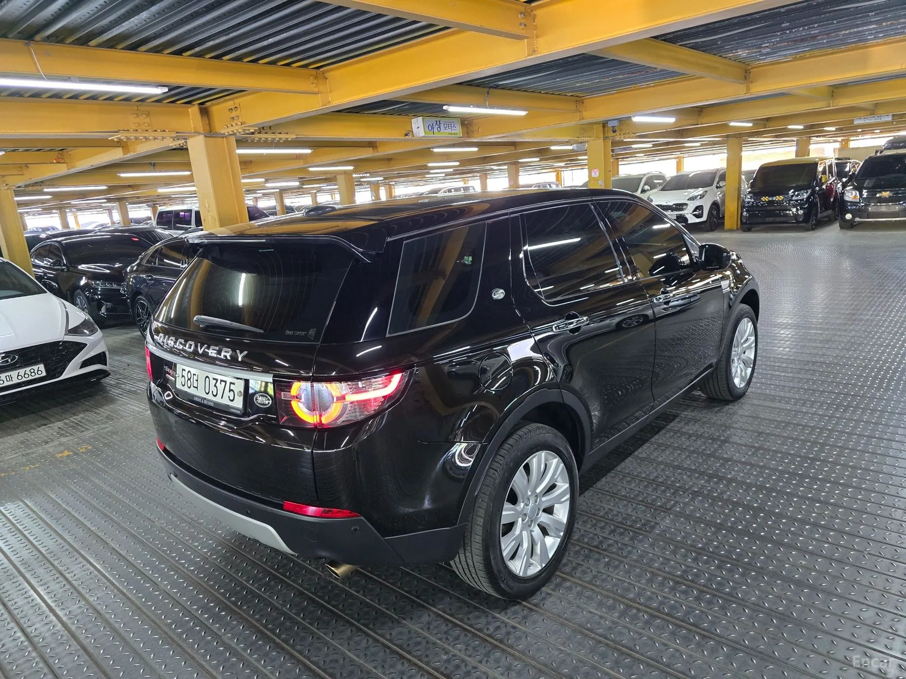 Land Rover Discovery Sports превью 3