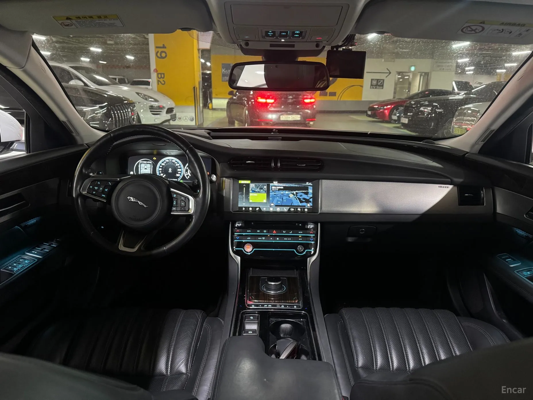 Jaguar XF (x260) превью 5