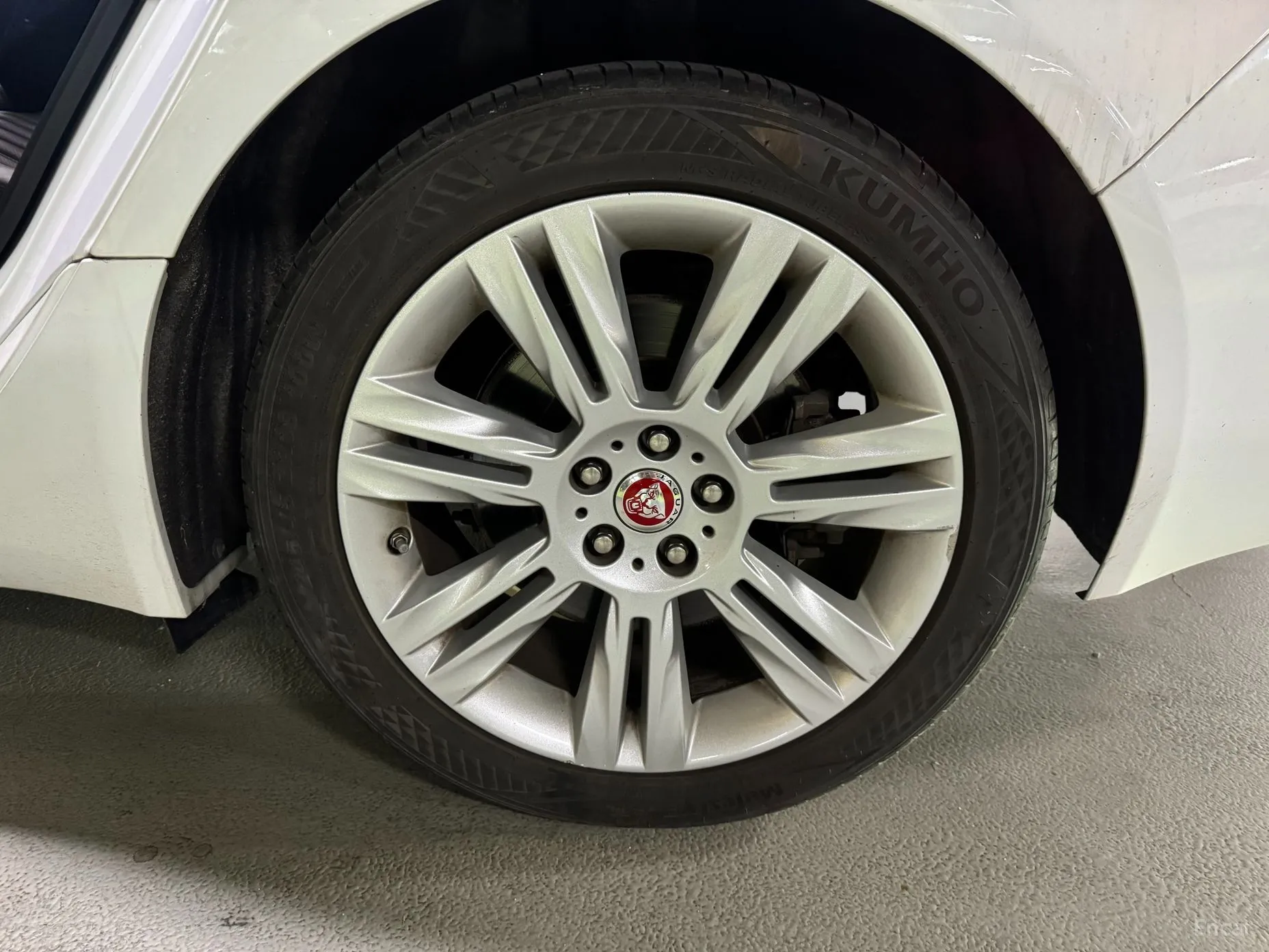 Jaguar XF (x260) превью 6