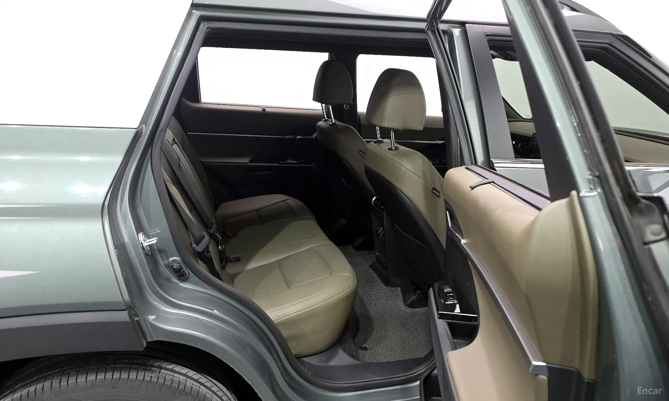 KG Mobility (SsangYong) Torres превью 12