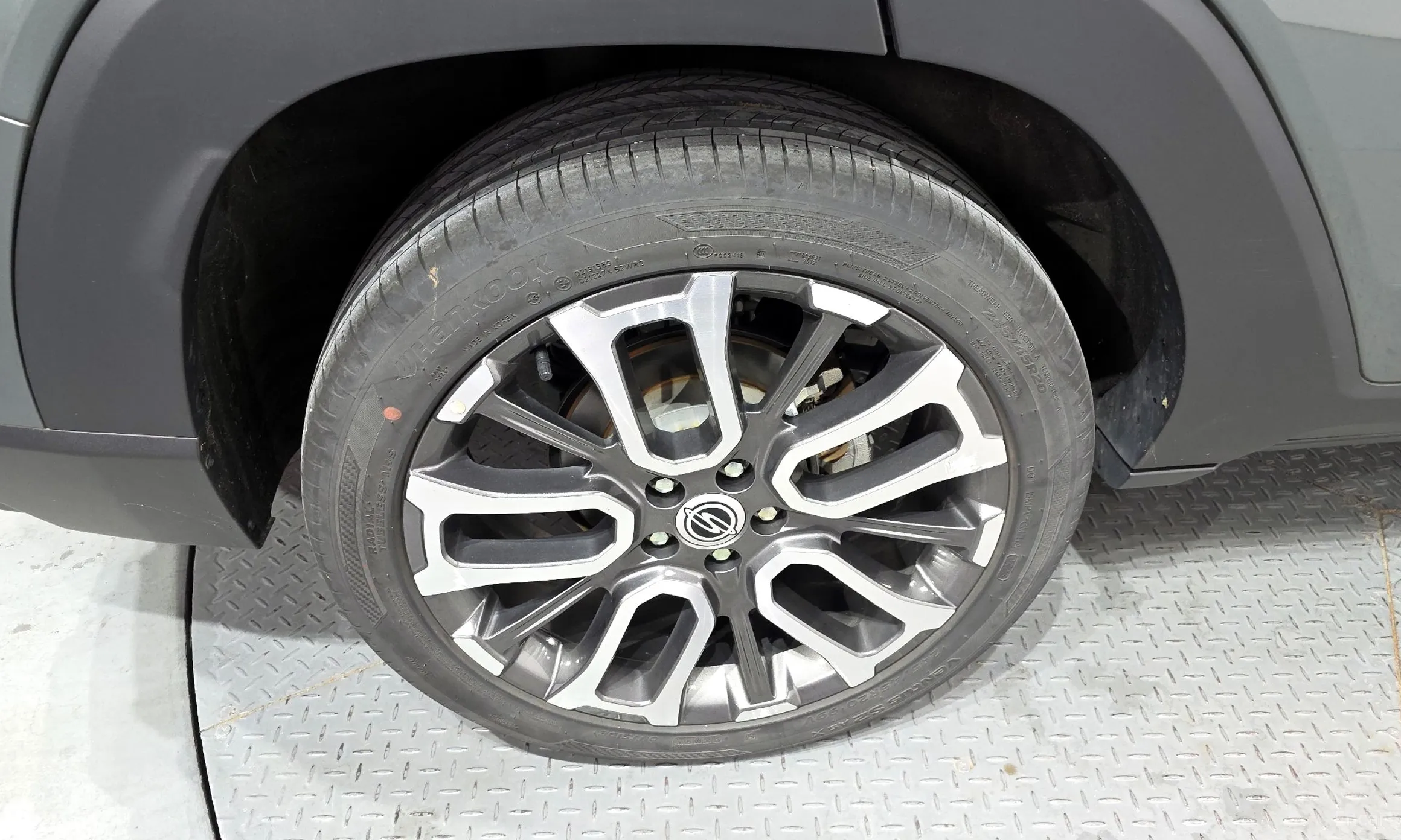 KG Mobility (SsangYong) Torres превью 5