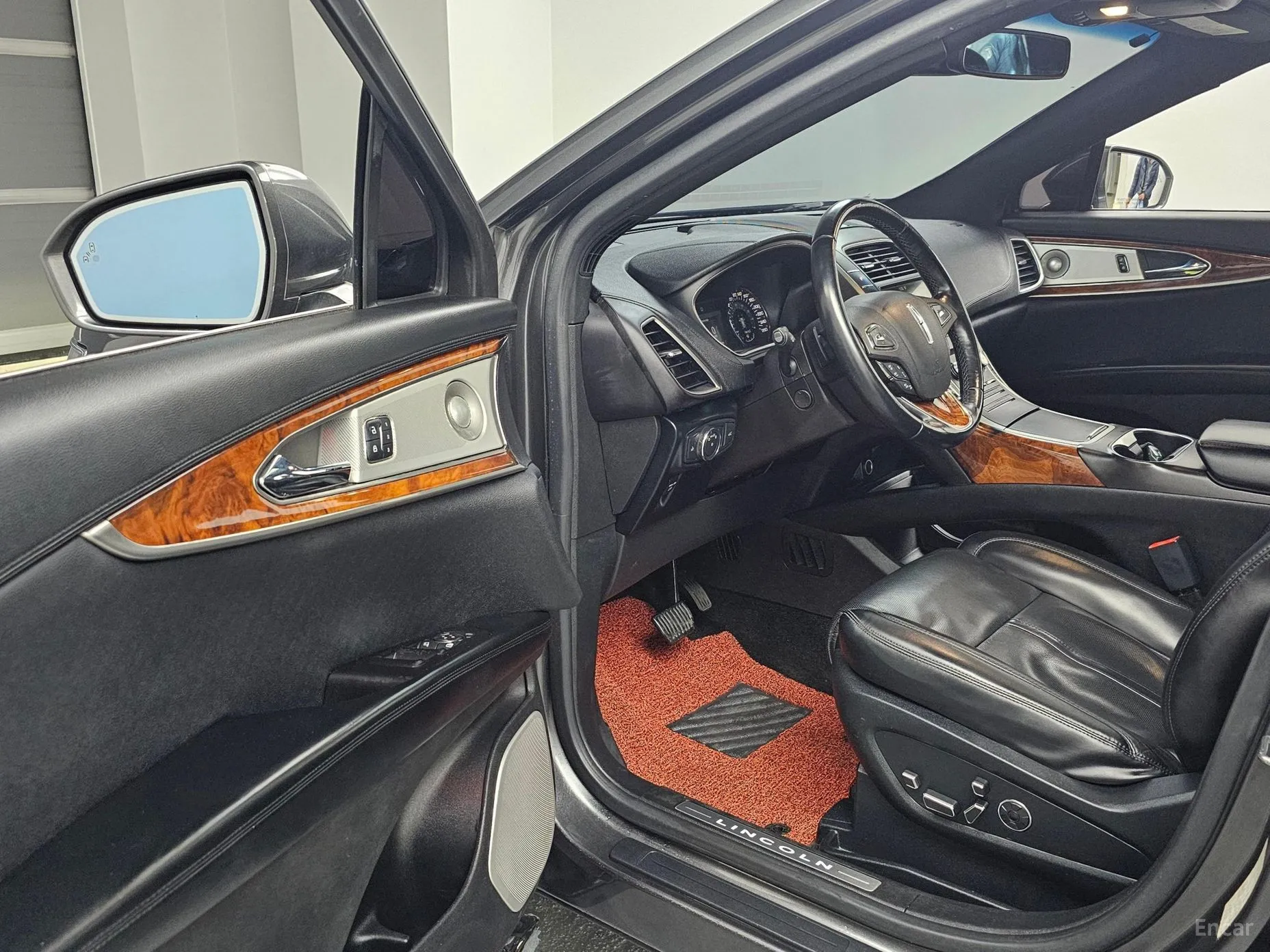 Lincoln MKX 2nd Generation превью 11