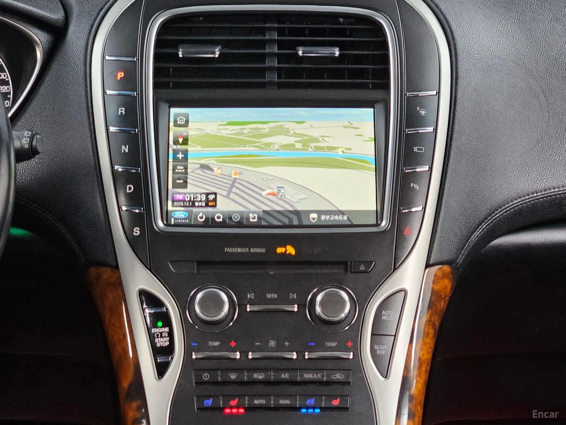 Lincoln MKX 2nd Generation превью 14