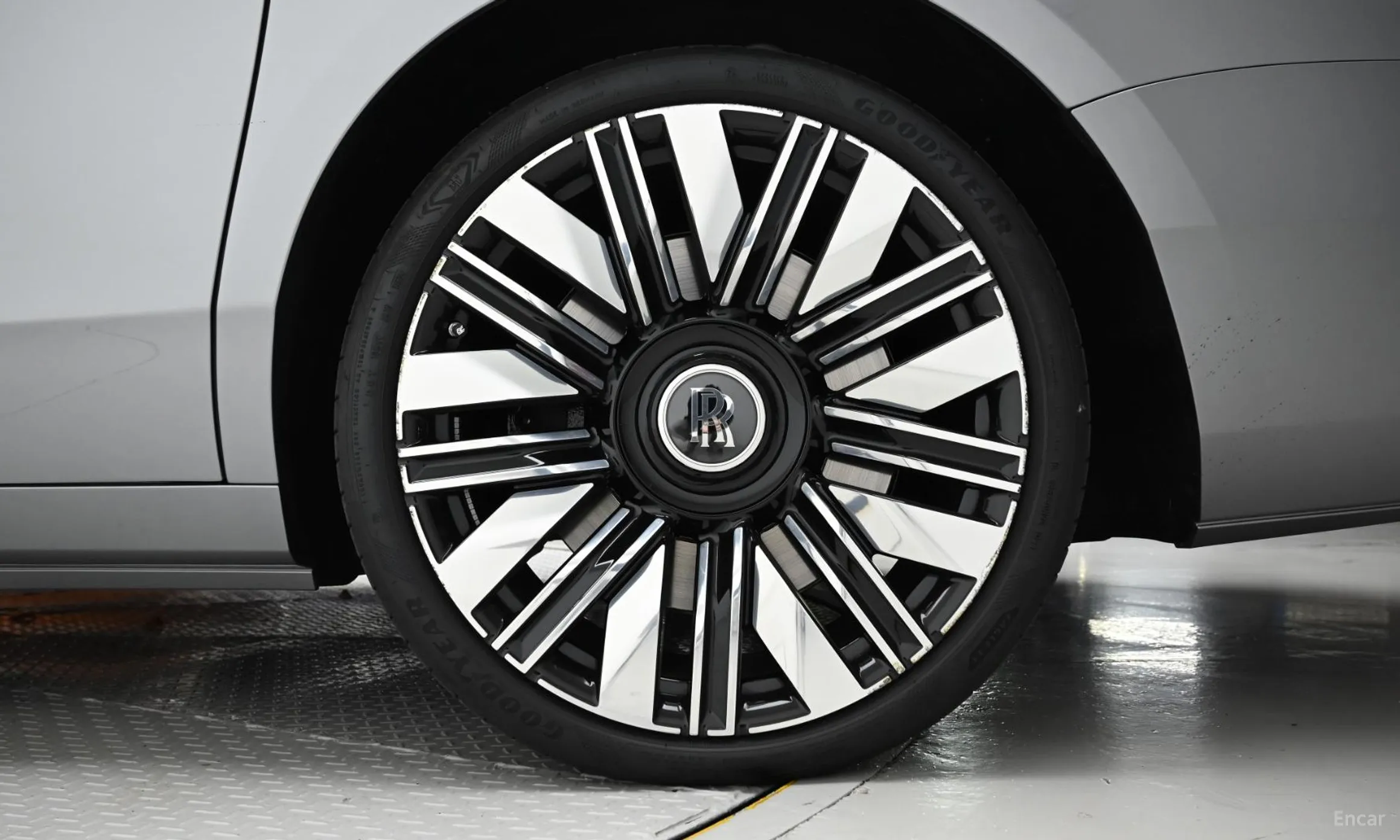 Rolls-Royce Ghost 2nd Generation превью 5