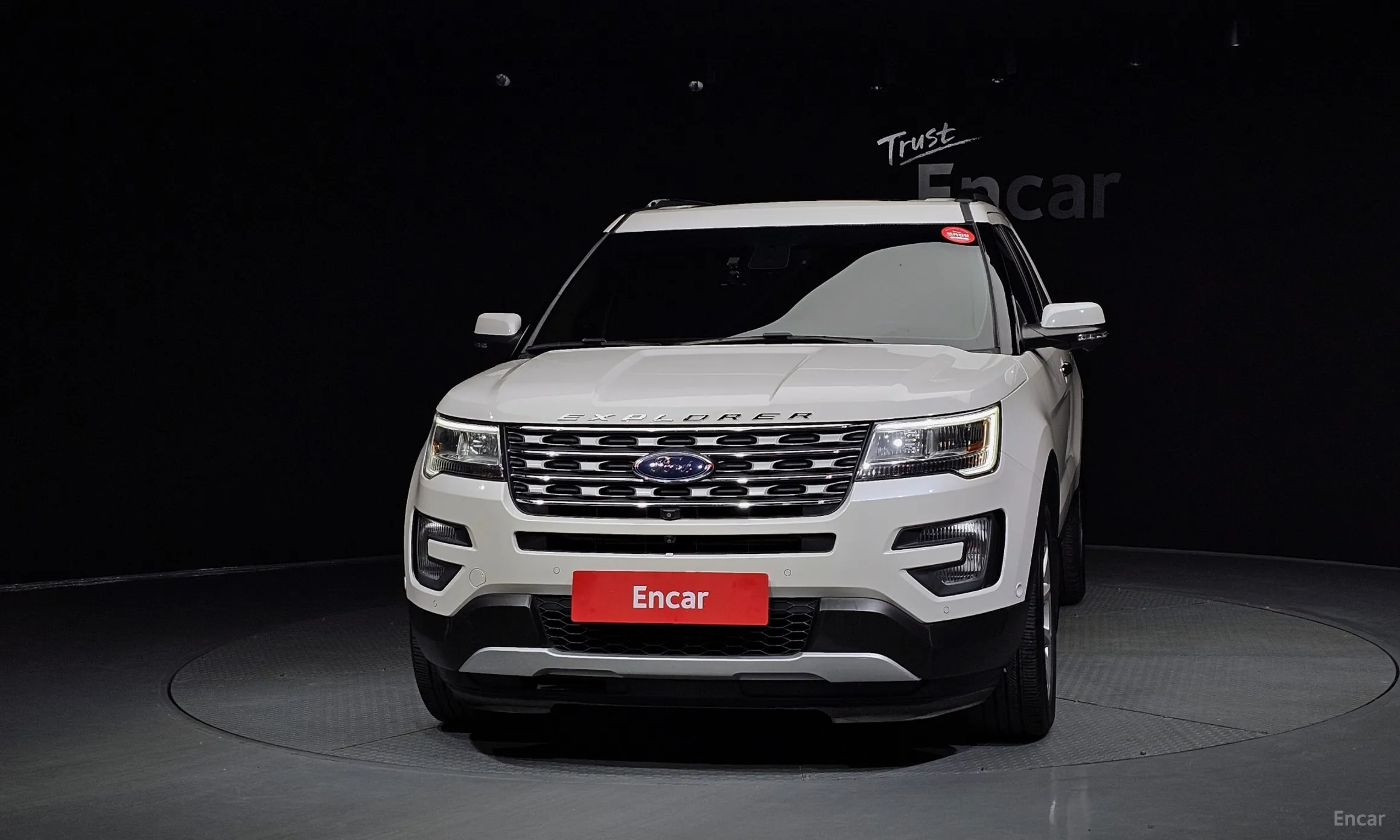 Ford Explorer превью 3