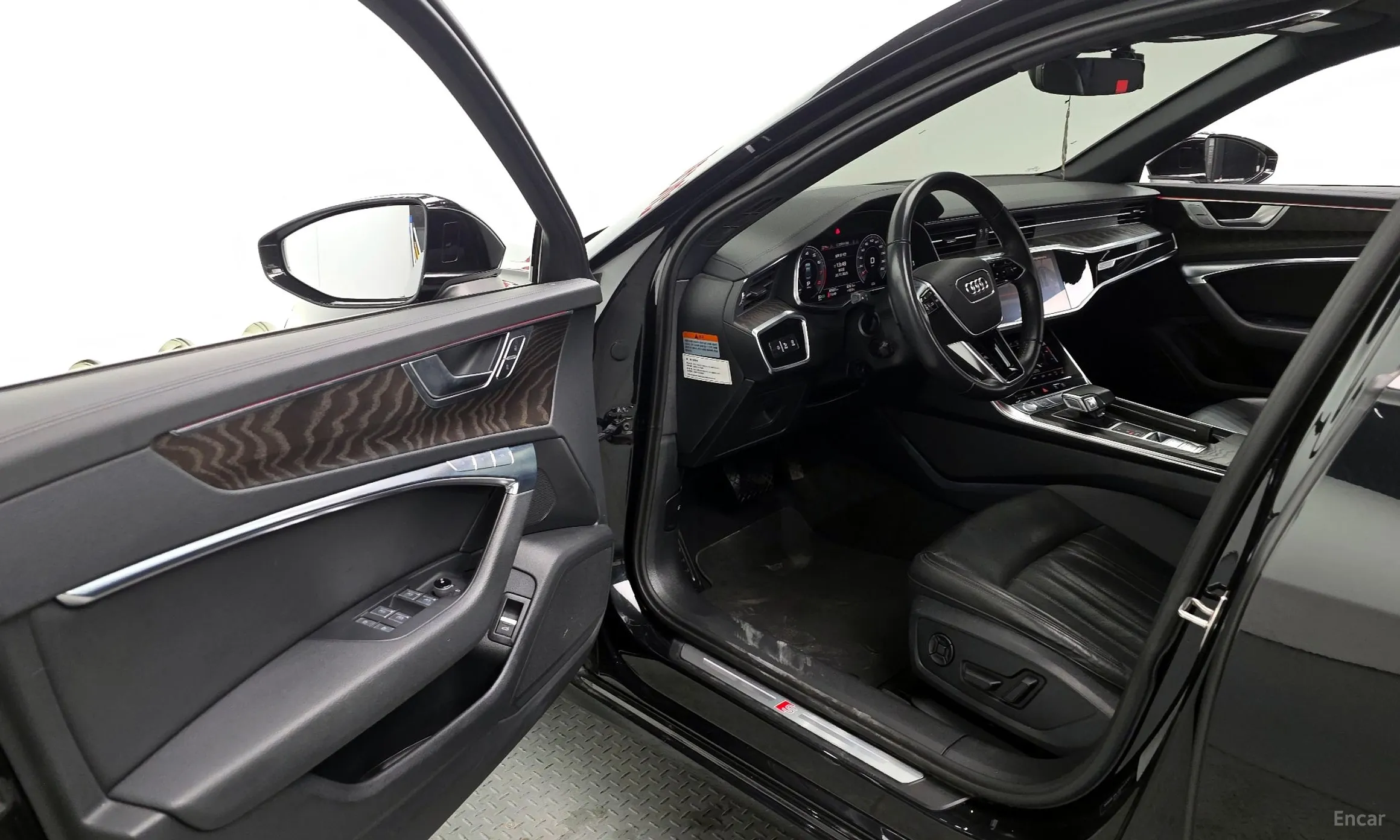 Audi A6 (C8) превью 10