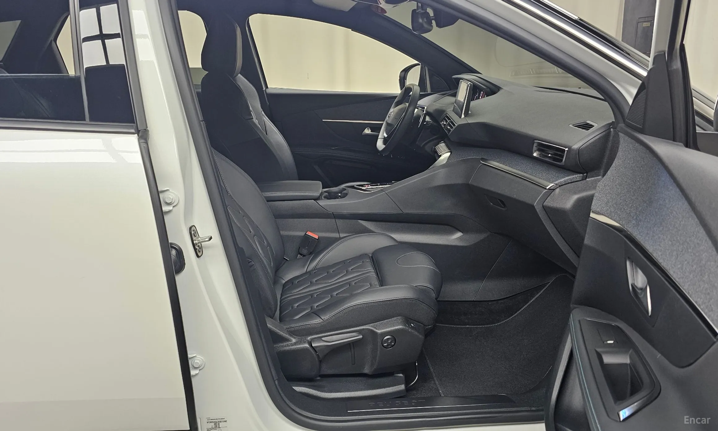 Peugeot 3008 2nd generation превью 11