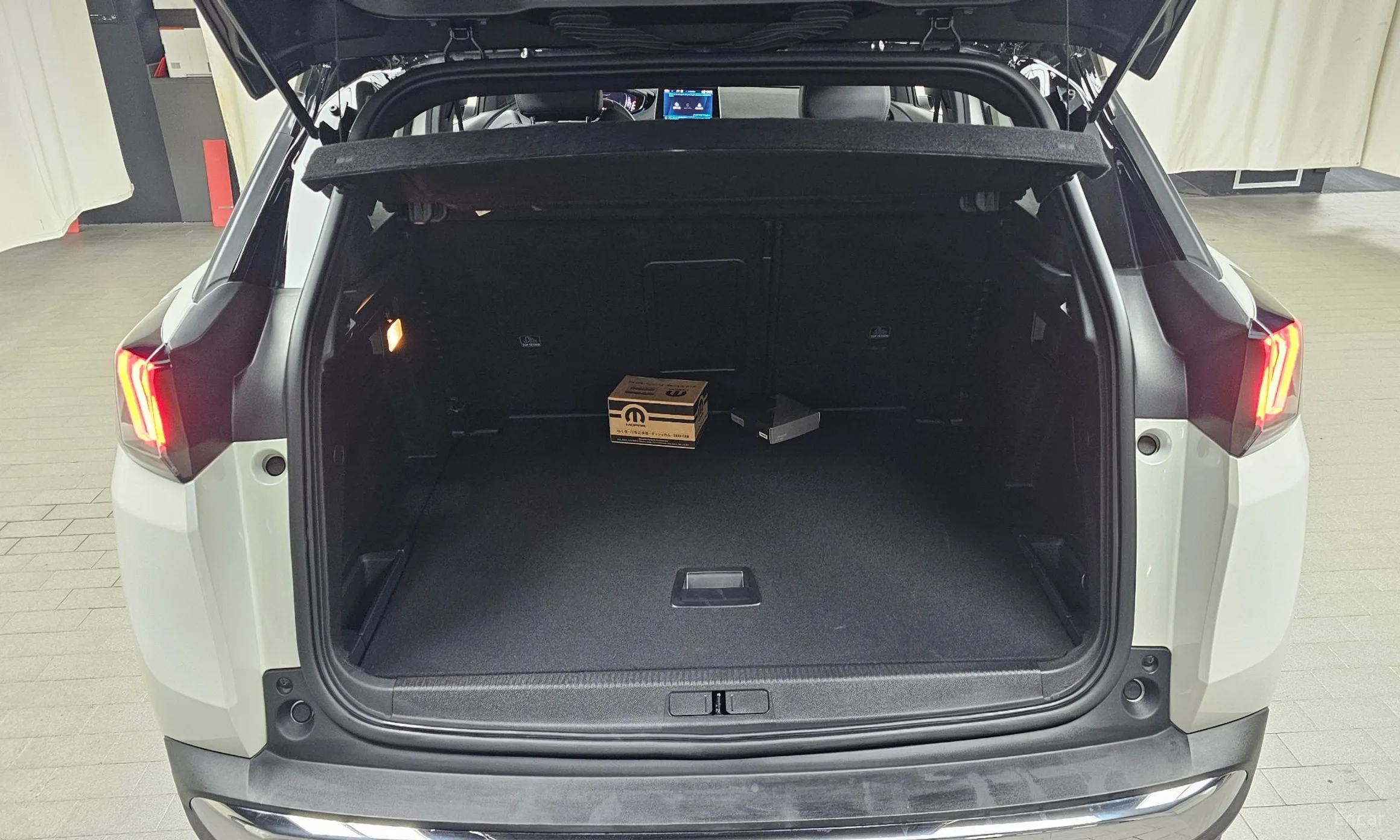 Peugeot 3008 2nd generation превью 20