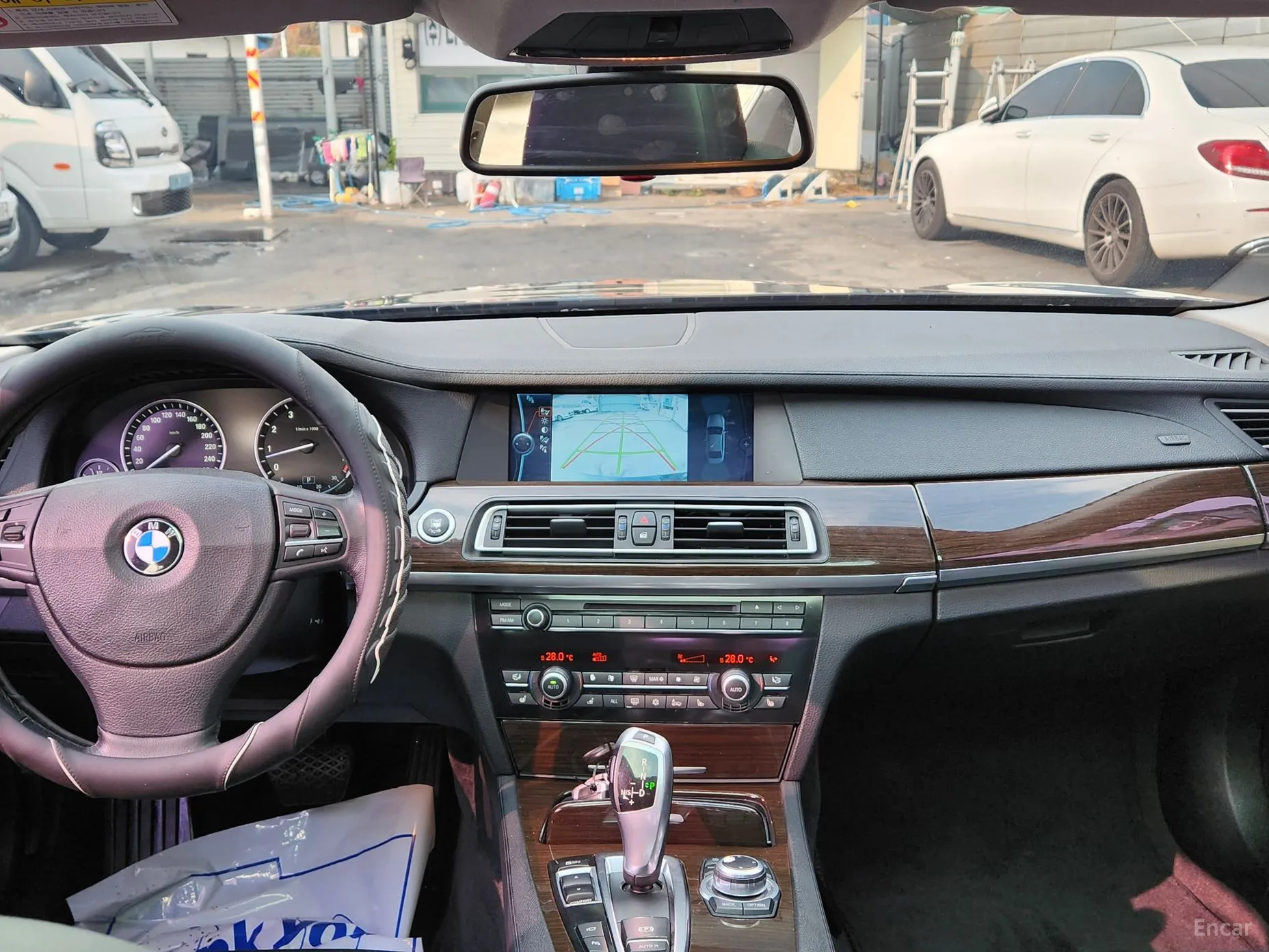 BMW 7 Series (F01) превью 5